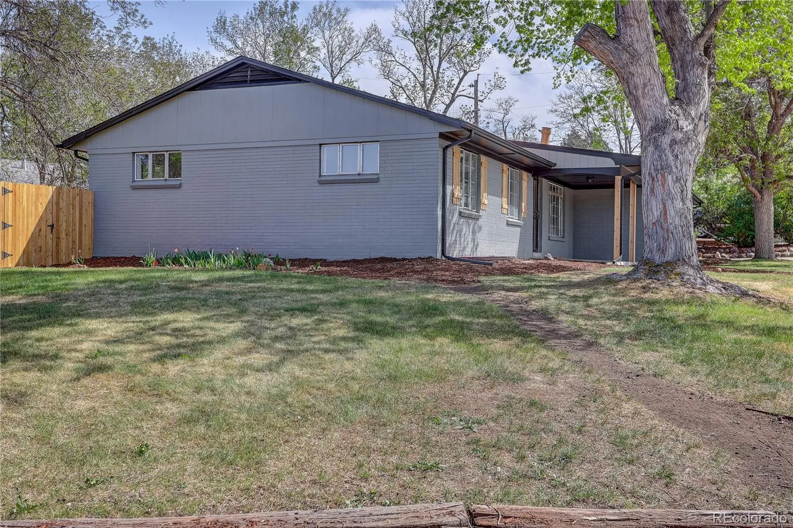 7006 S Elati Street Littleton CO 80120 MLS #REC3508053 04222026145228 1600 49