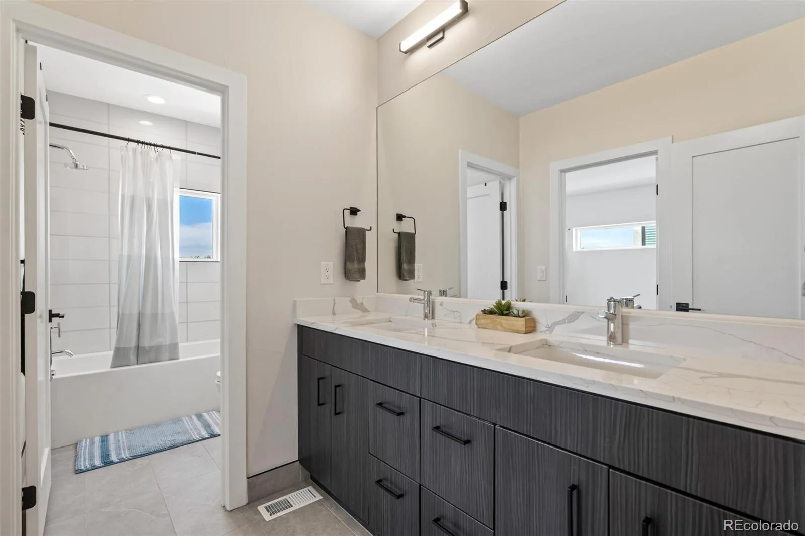 1727 Julian Street Denver CO 80204 | MLS #REC3513128 08192026161033 1600 26