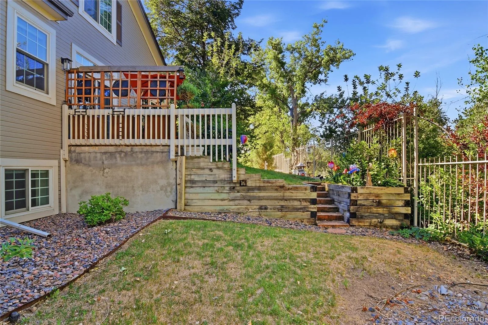 1483 S Ulster Street Denver CO 80231 MLS #REC3513302 07012026155330 1600 36