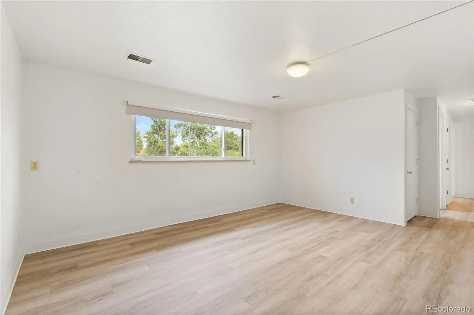 8640 W Jewell Avenue Lakewood CO 80232 | MLS #REC3515587 08282026154842 1600 11
