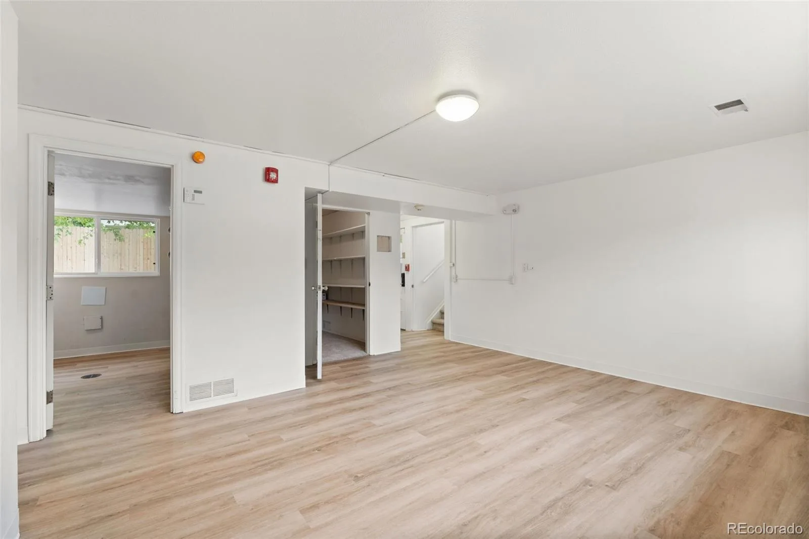 8640 W Jewell Avenue Lakewood CO 80232 | MLS #REC3515587 08282026154842 1600 12