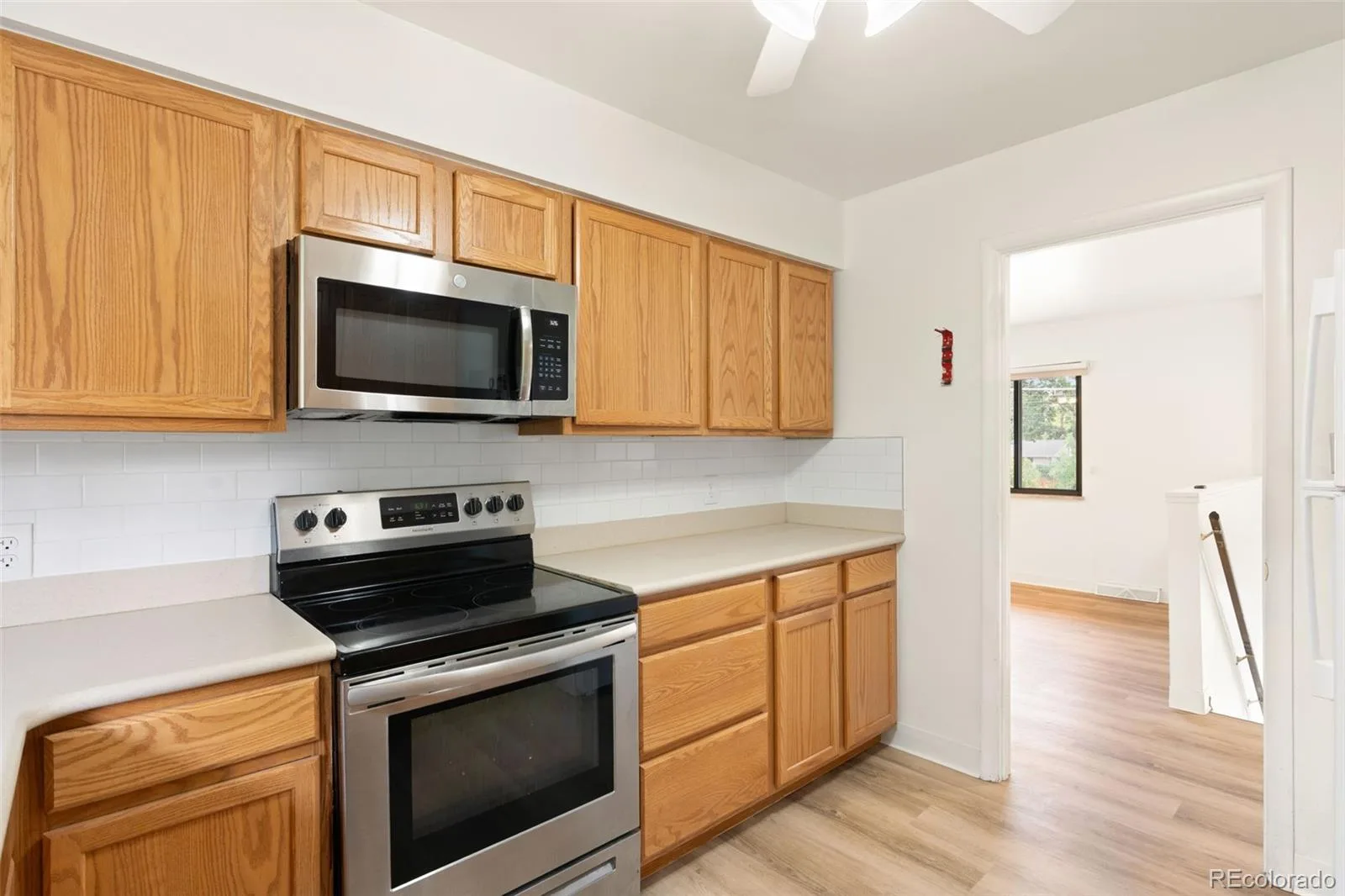 8640 W Jewell Avenue Lakewood CO 80232 | MLS #REC3515587 08282026154842 1600 17