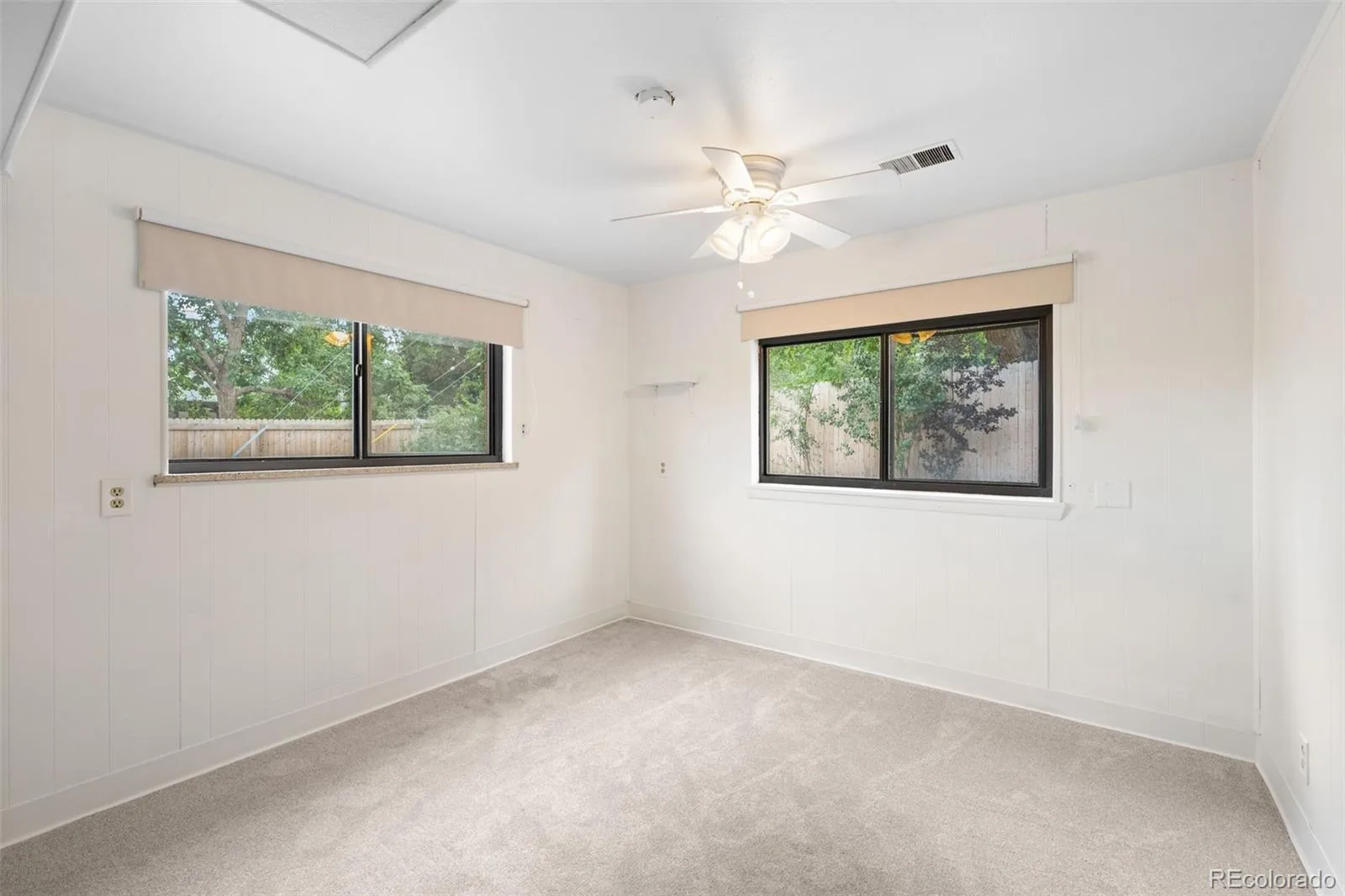 8640 W Jewell Avenue Lakewood CO 80232 | MLS #REC3515587 08282026154842 1600 25