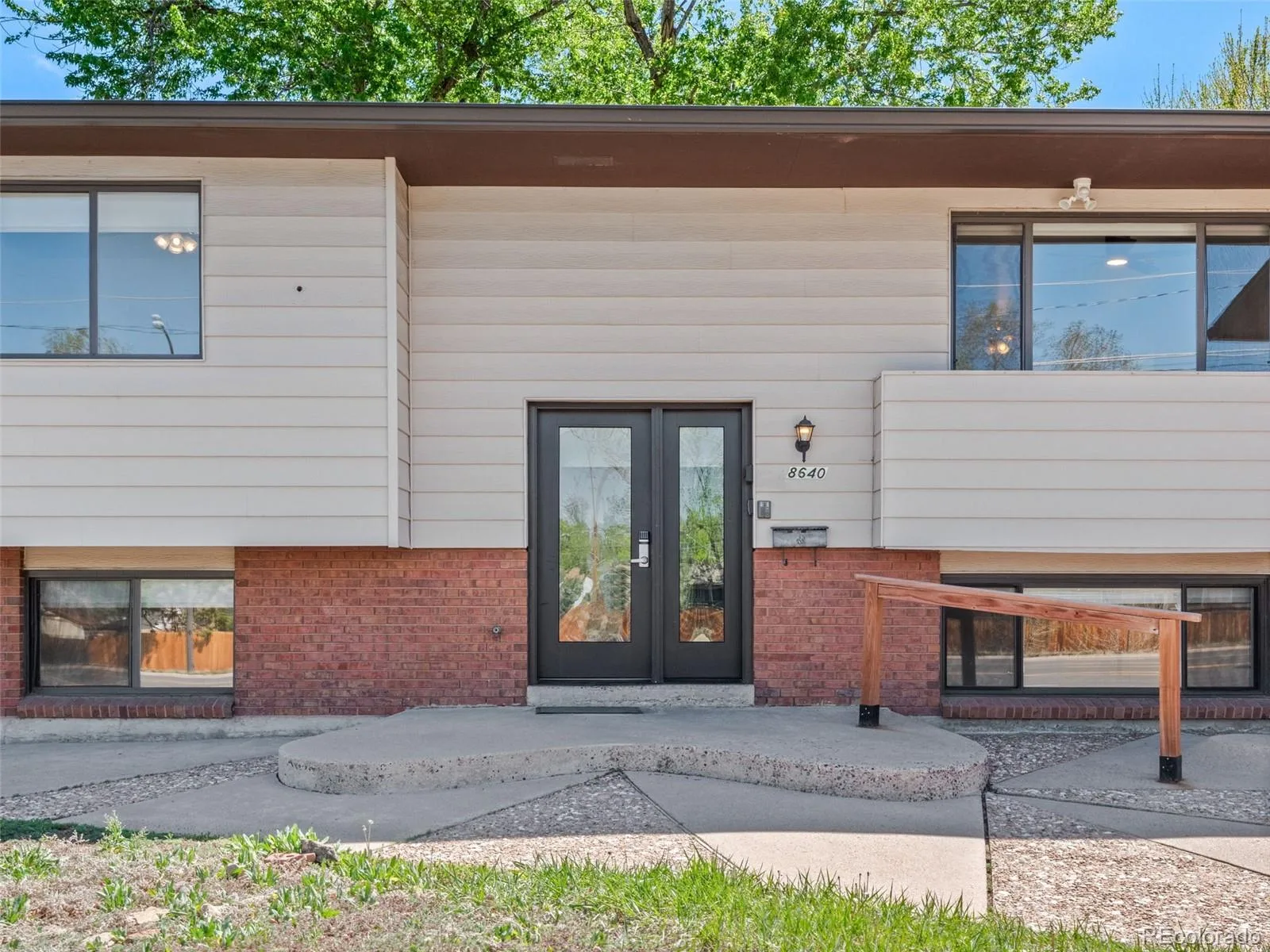 8640 W Jewell Avenue Lakewood CO 80232 | MLS #REC3515587 08282026154842 1600 3