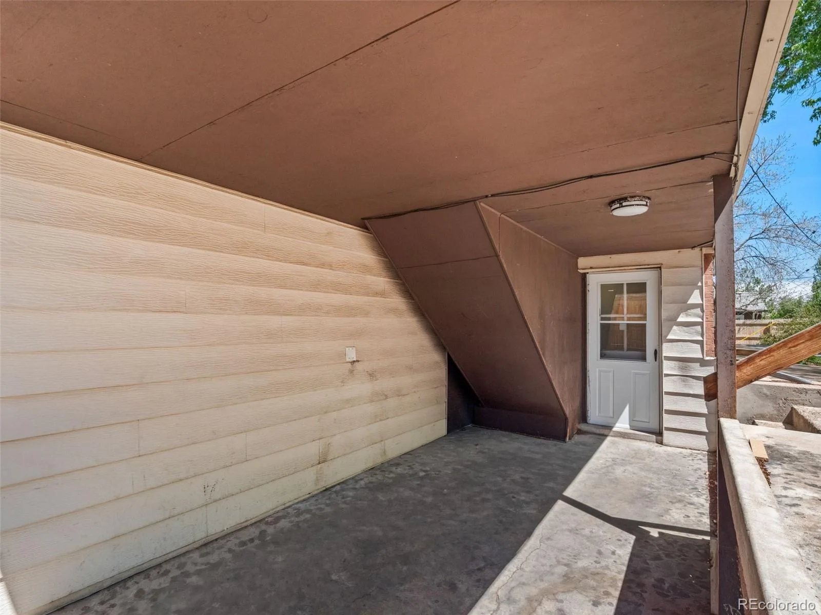 8640 W Jewell Avenue Lakewood CO 80232 | MLS #REC3515587 08282026154842 1600 30