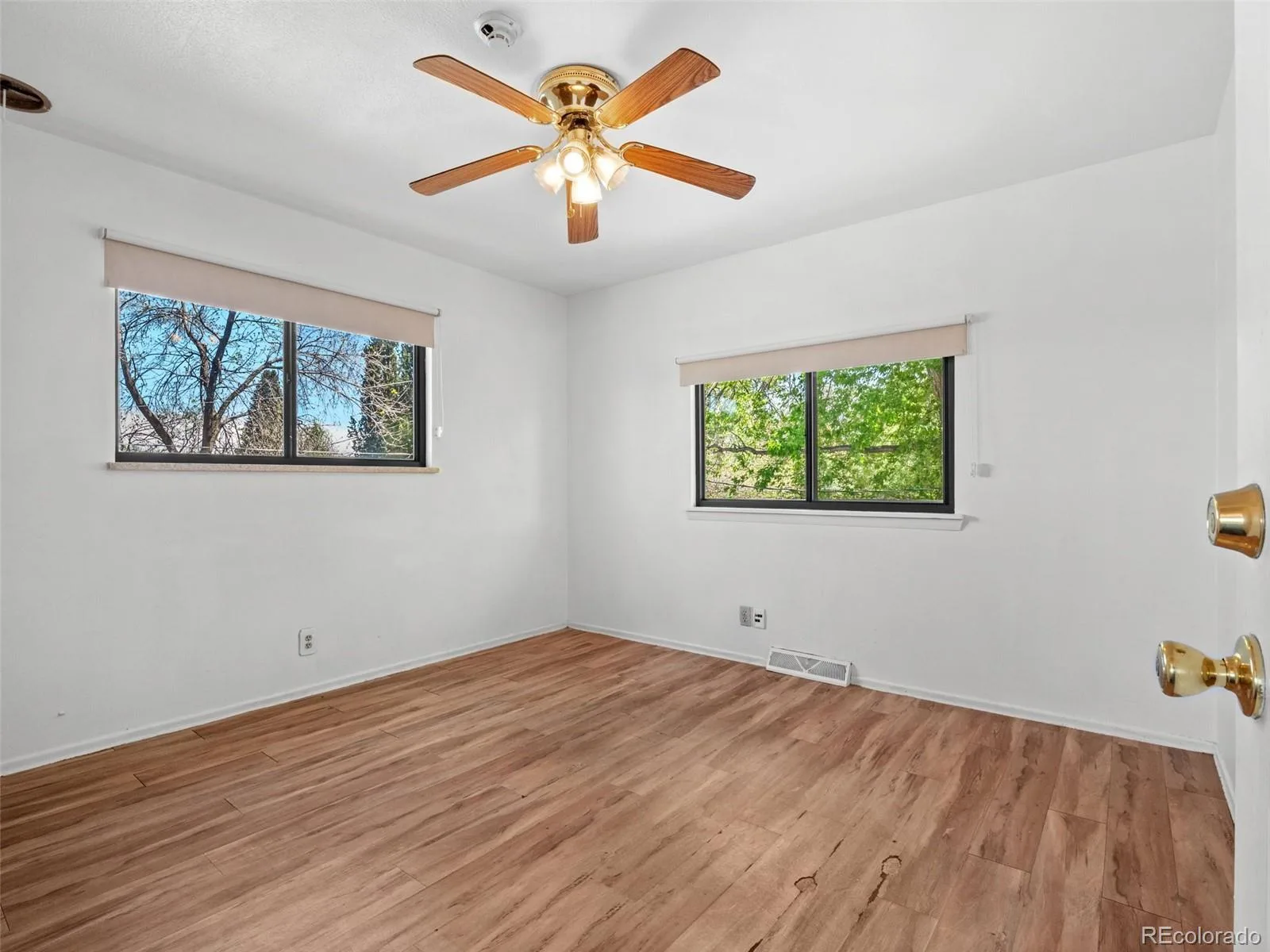 8640 W Jewell Avenue Lakewood CO 80232 | MLS #REC3515587 08282026154842 1600 9