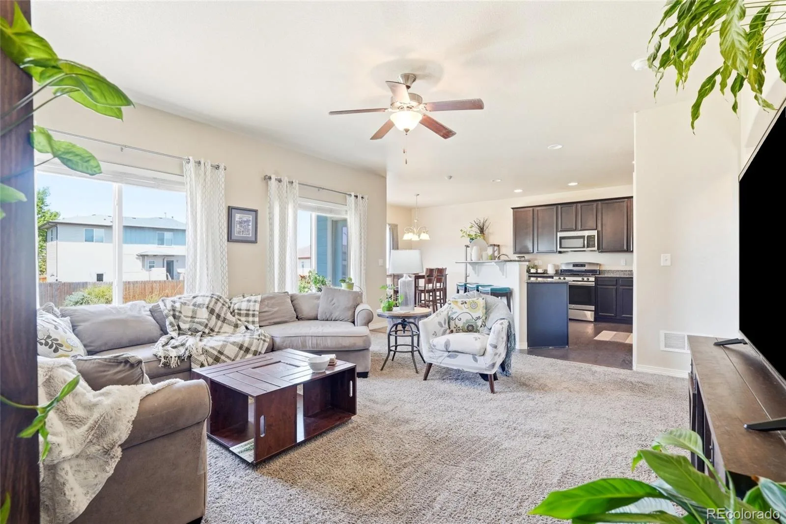 6725 Blue Spruce Street Frederick CO 80530 | MLS #REC3516374 08012026202822 1600 2
