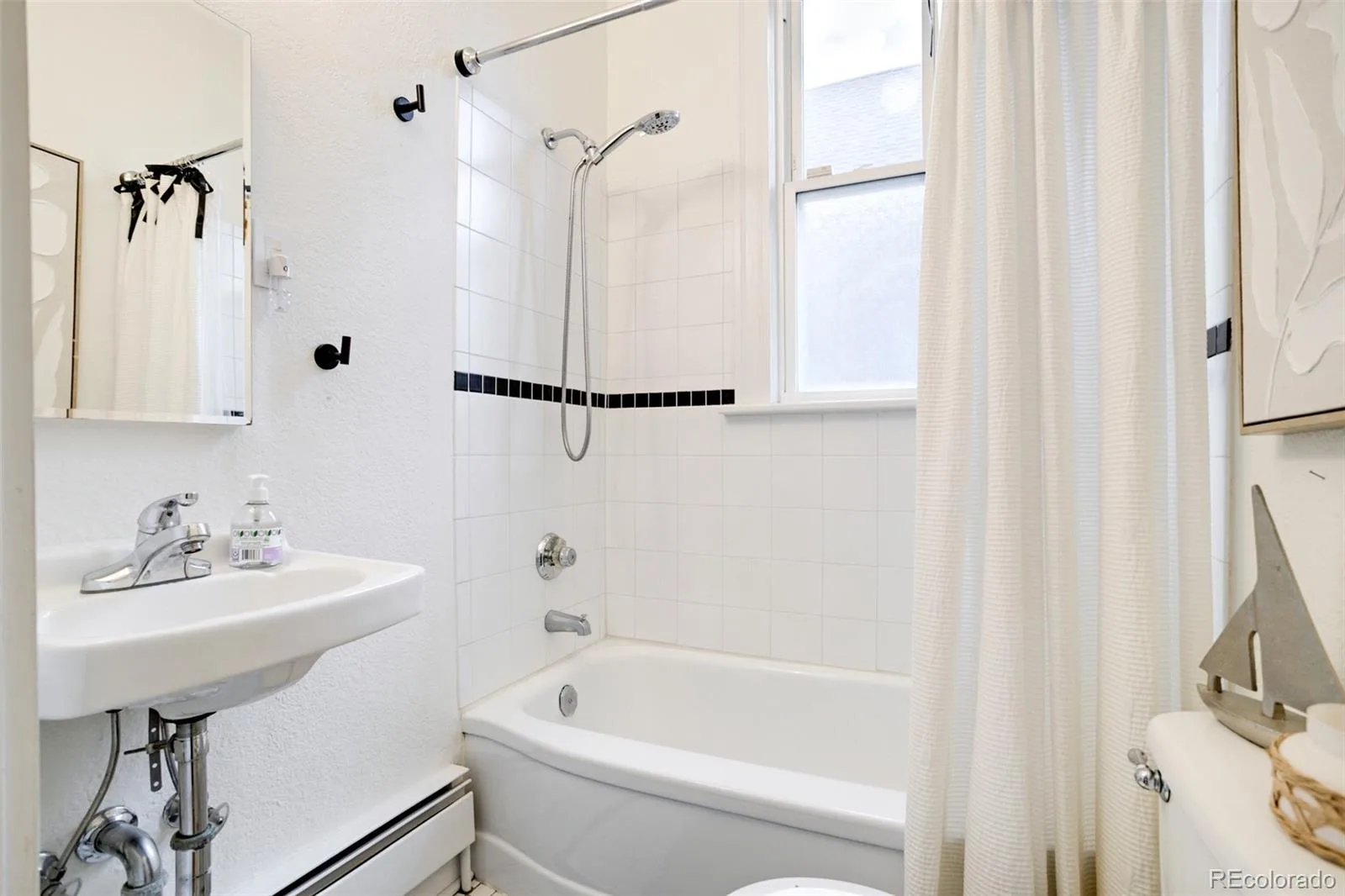4045 Vallejo Street Denver CO 80211 | MLS #REC3518289 10152026002724 1600 25