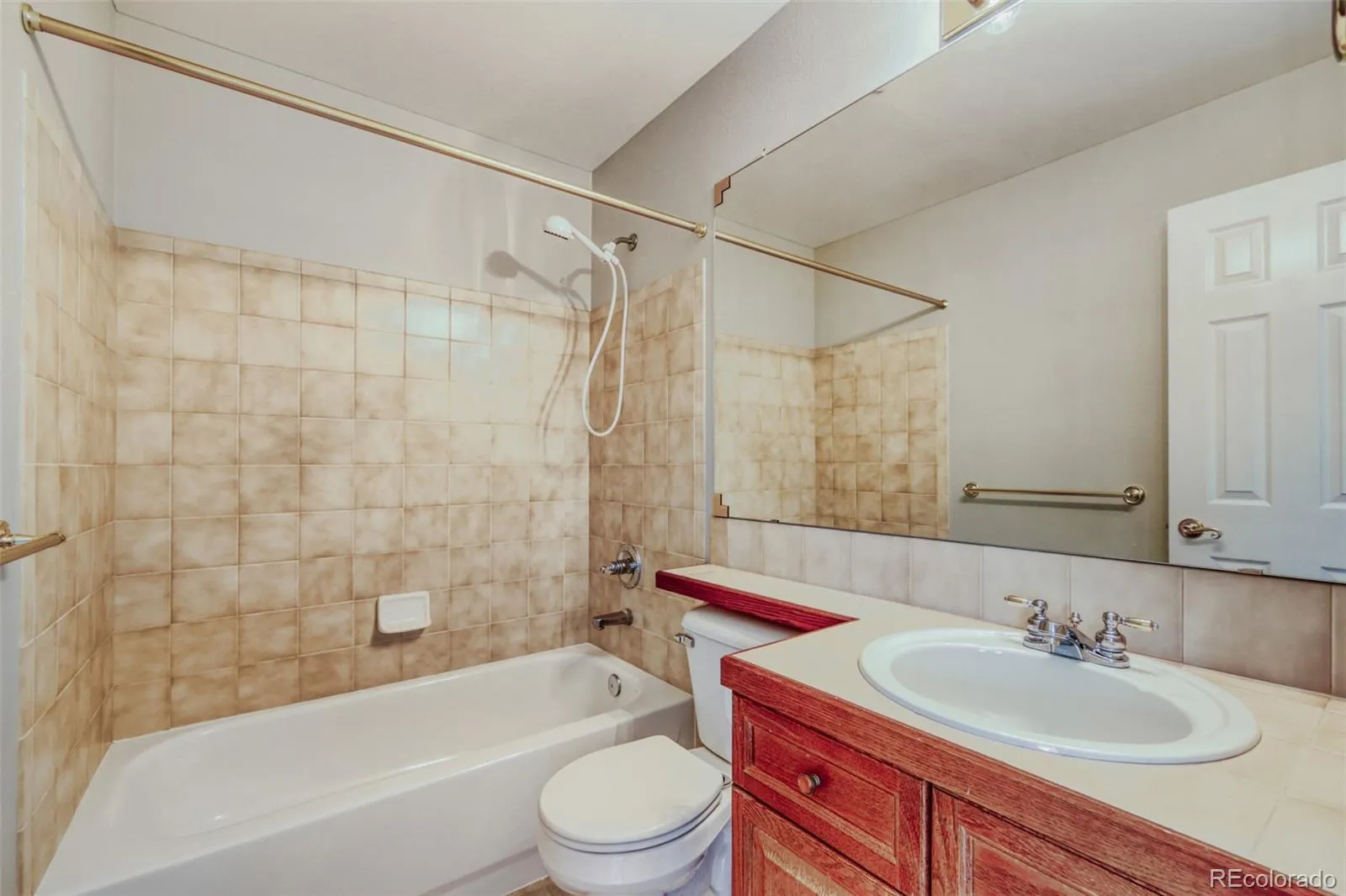5751 S Flanders Court Aurora CO 80015 MLS #REC3519698 05052026235947 1600 22
