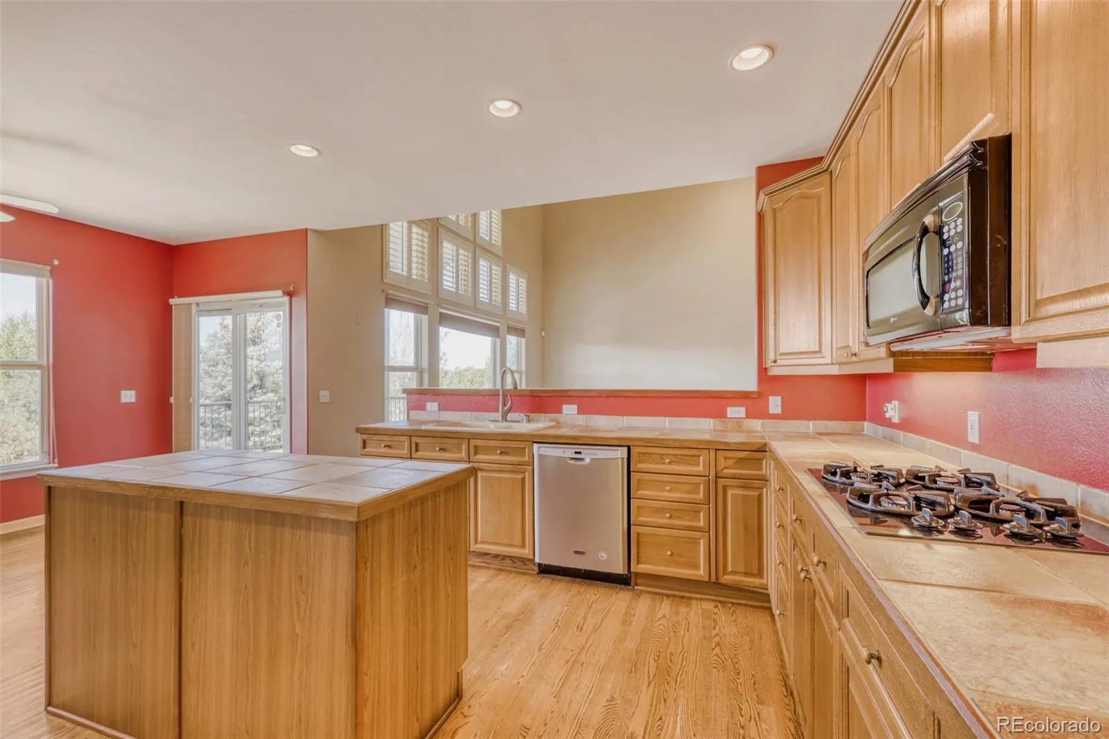 5751 S Flanders Court Aurora CO 80015 MLS #REC3519698 05052026235947 1600 23