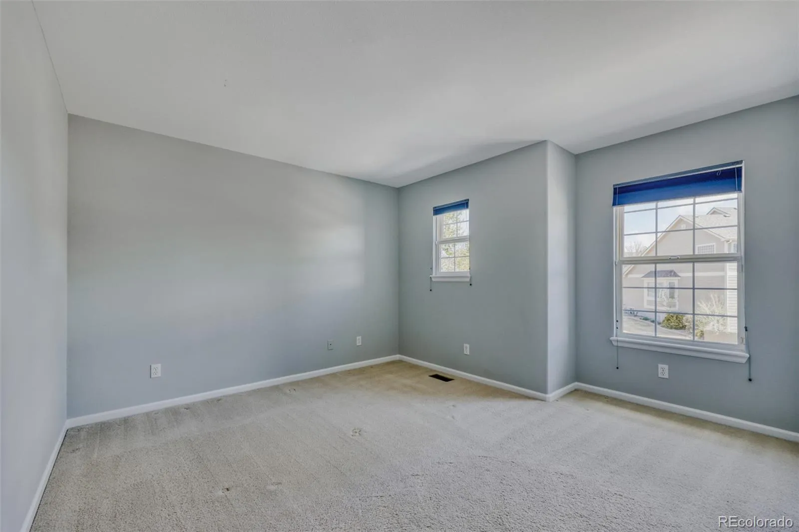 5751 S Flanders Court Aurora CO 80015 MLS #REC3519698 05052026235947 1600 29