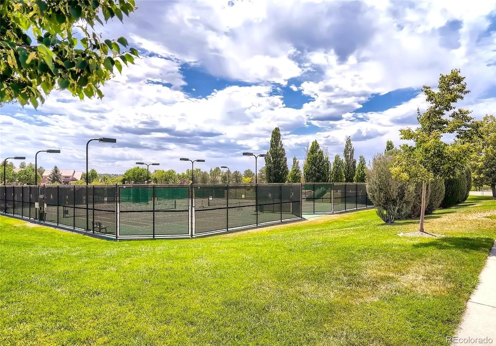 5751 S Flanders Court Aurora CO 80015 MLS #REC3519698 05052026235947 1600 38