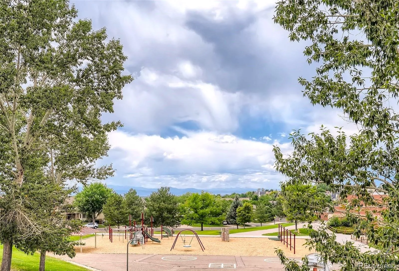 5751 S Flanders Court Aurora CO 80015 MLS #REC3519698 05052026235947 1600 41