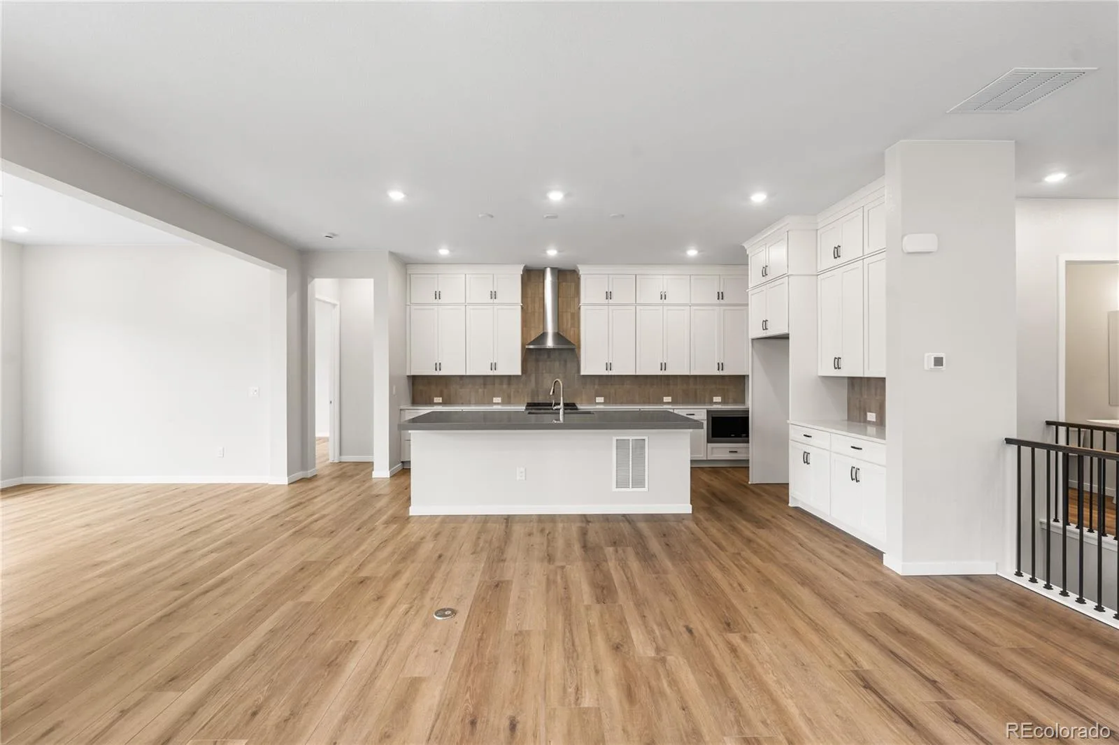 11116 Stonepath Street Littleton CO 80125 | MLS #REC3520524 08052026213643 1600 17