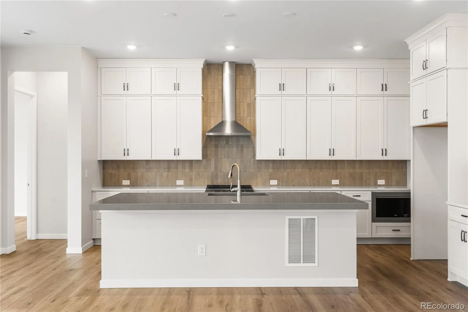 11116 Stonepath Street Littleton CO 80125 | MLS #REC3520524 08052026213643 1600 19