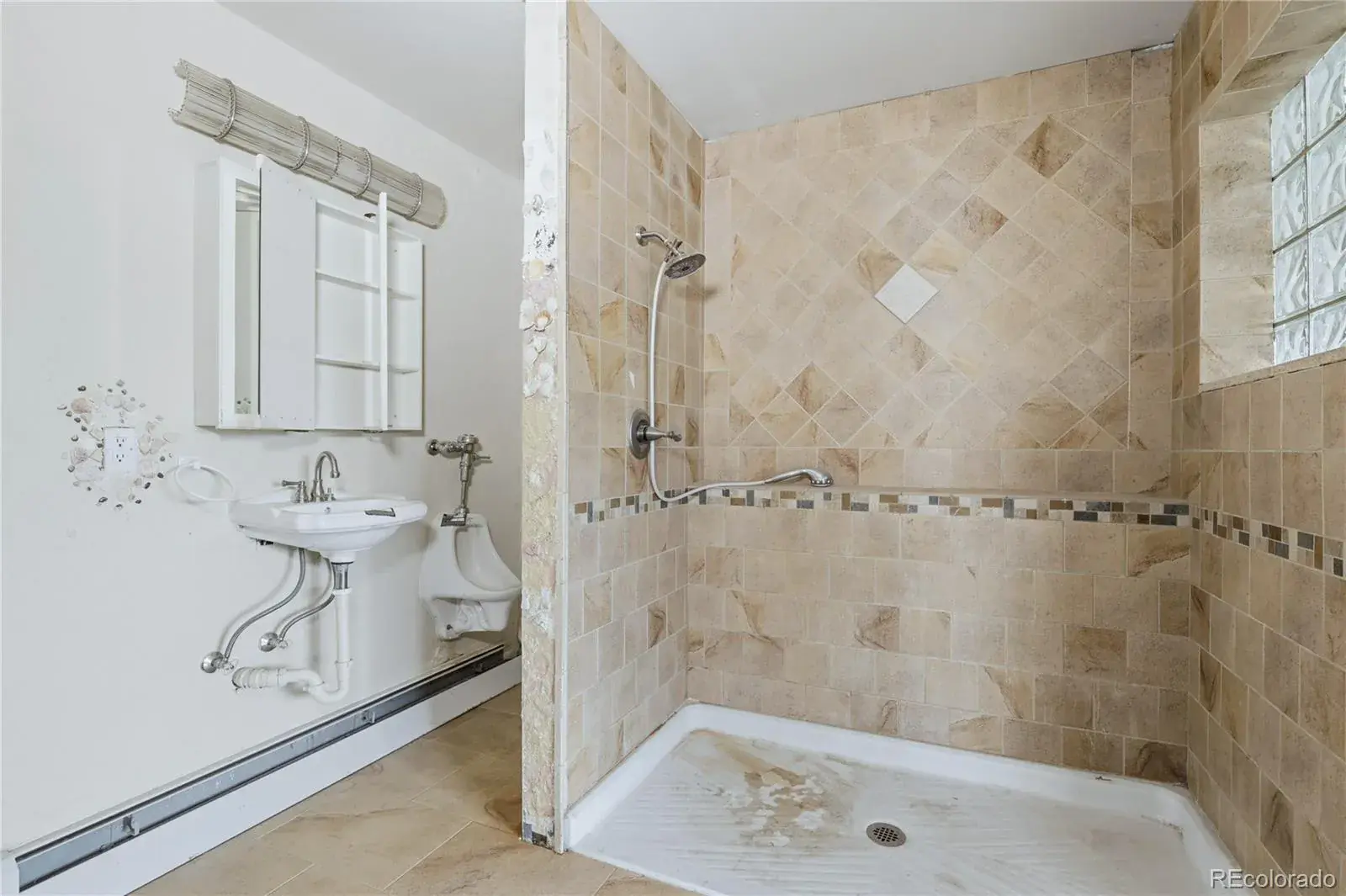 11132025224719 1600 22