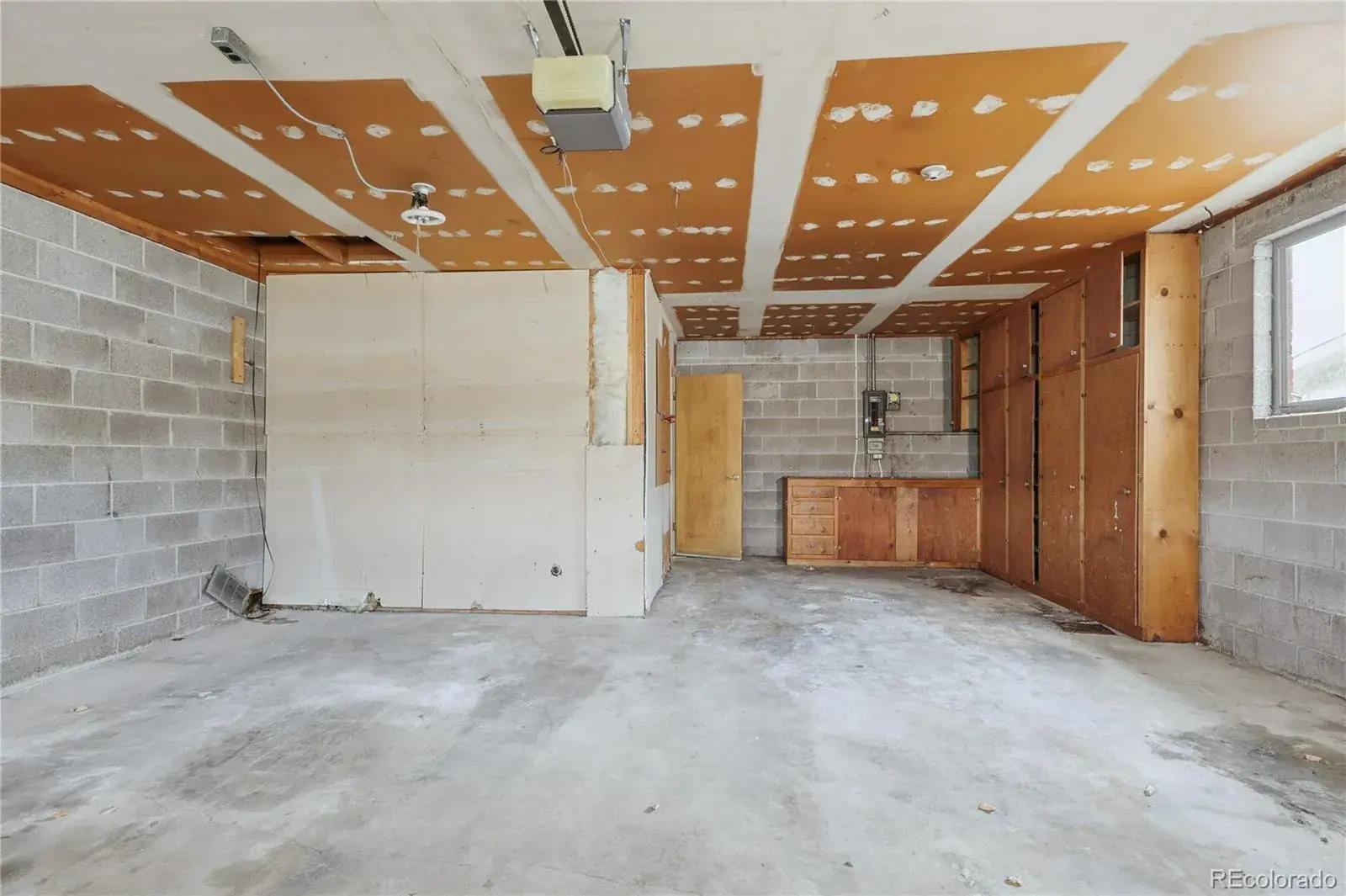 11132025224719 1600 24