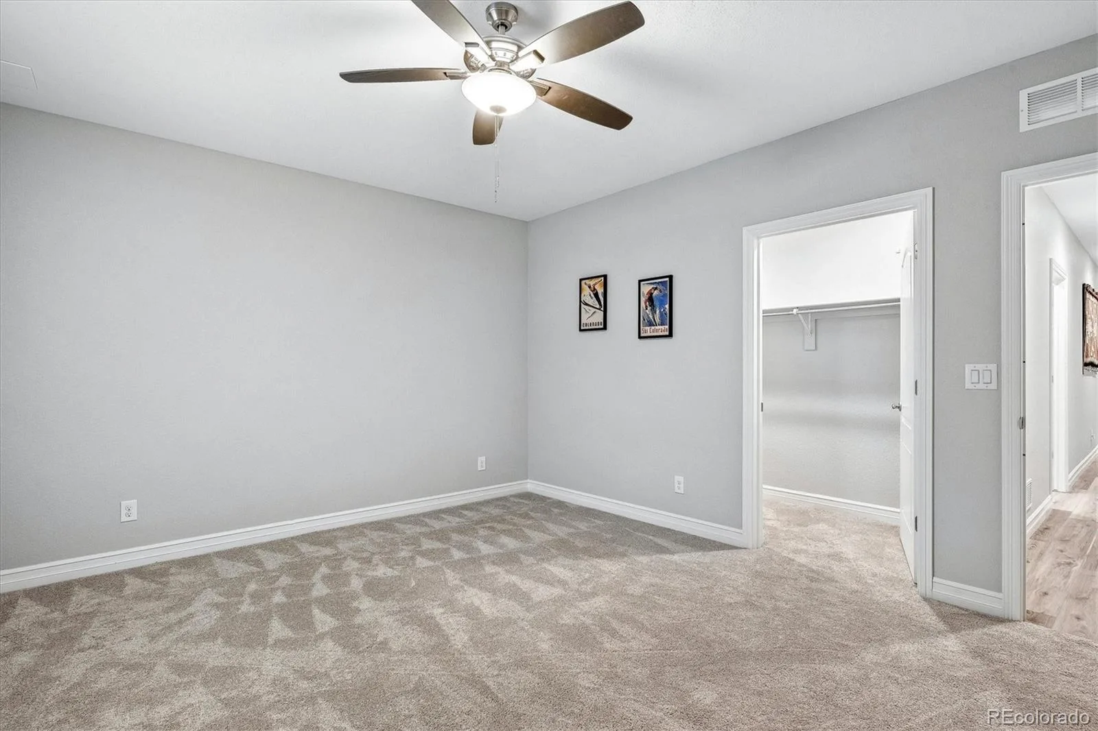 8623 S Zante Street Aurora CO 80016 MLS #REC3523294 06052026032223 1600 26