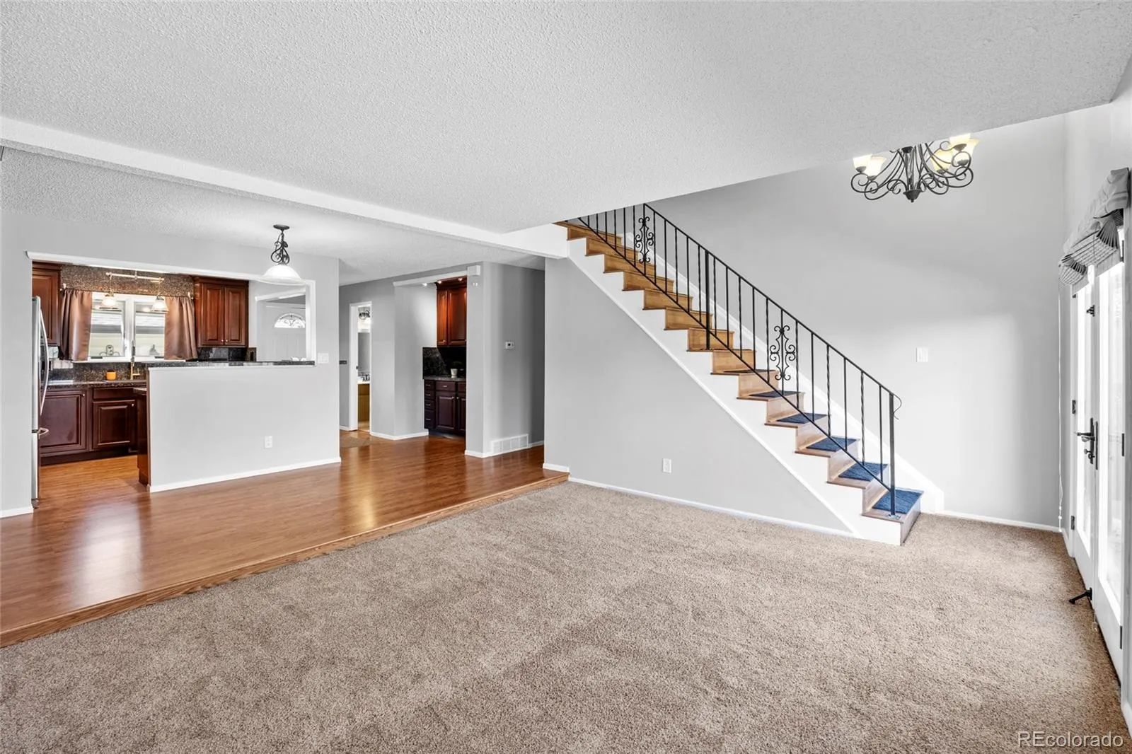 2625 S Peoria Street Aurora CO 80014 MLS #REC3525223 05142026211328 1600 14