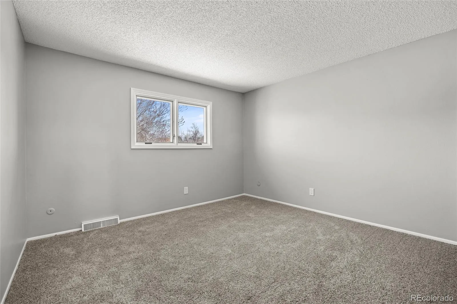 2625 S Peoria Street Aurora CO 80014 MLS #REC3525223 05142026211328 1600 21