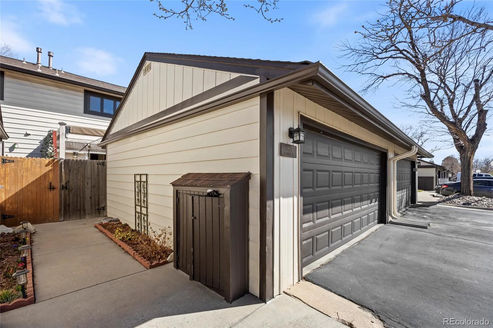 2625 S Peoria Street Aurora CO 80014 MLS #REC3525223 05142026211328 1600 34