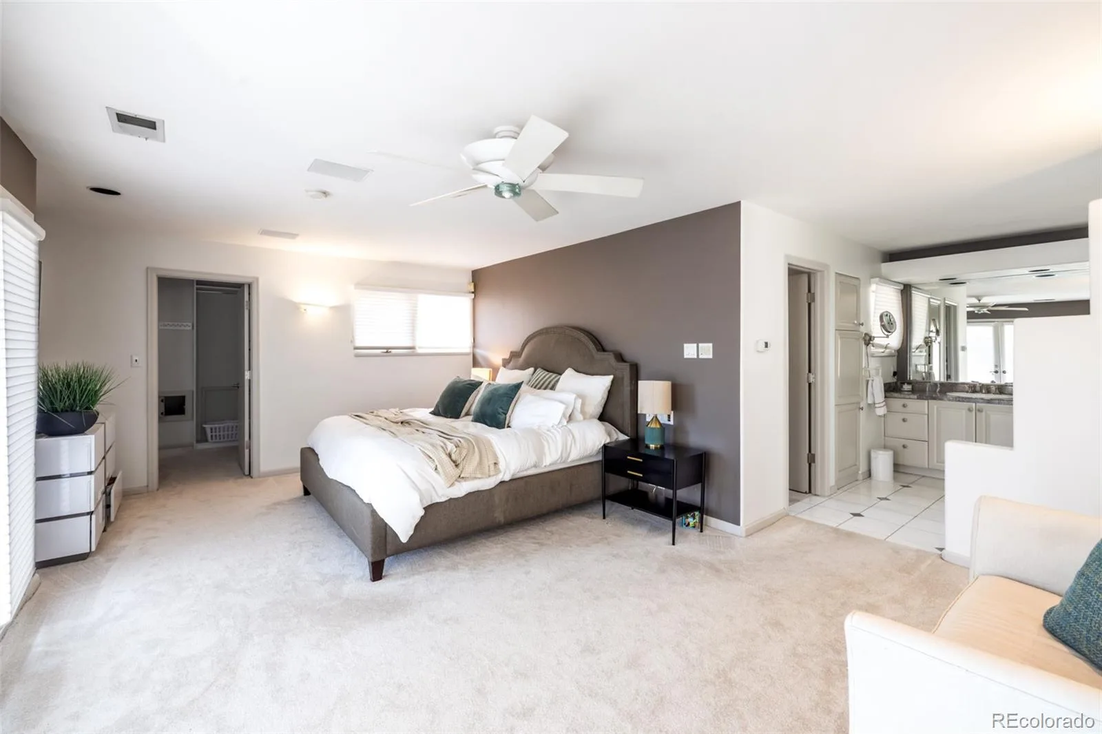 2 Elm Street Denver CO 80220 | MLS #REC3525954 10052026193020 1600 24