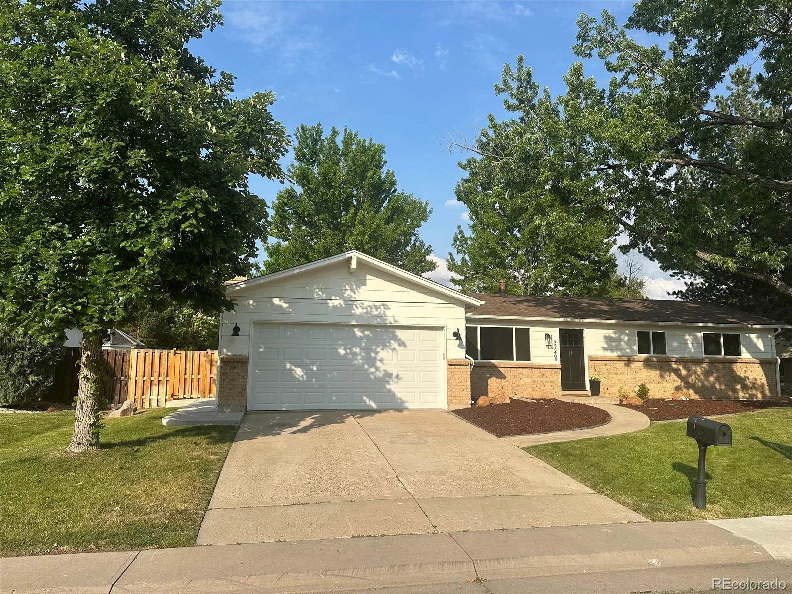 3126 S Emporia Court Denver CO 80231 MLS #REC3526095 06242026025046 1600 1