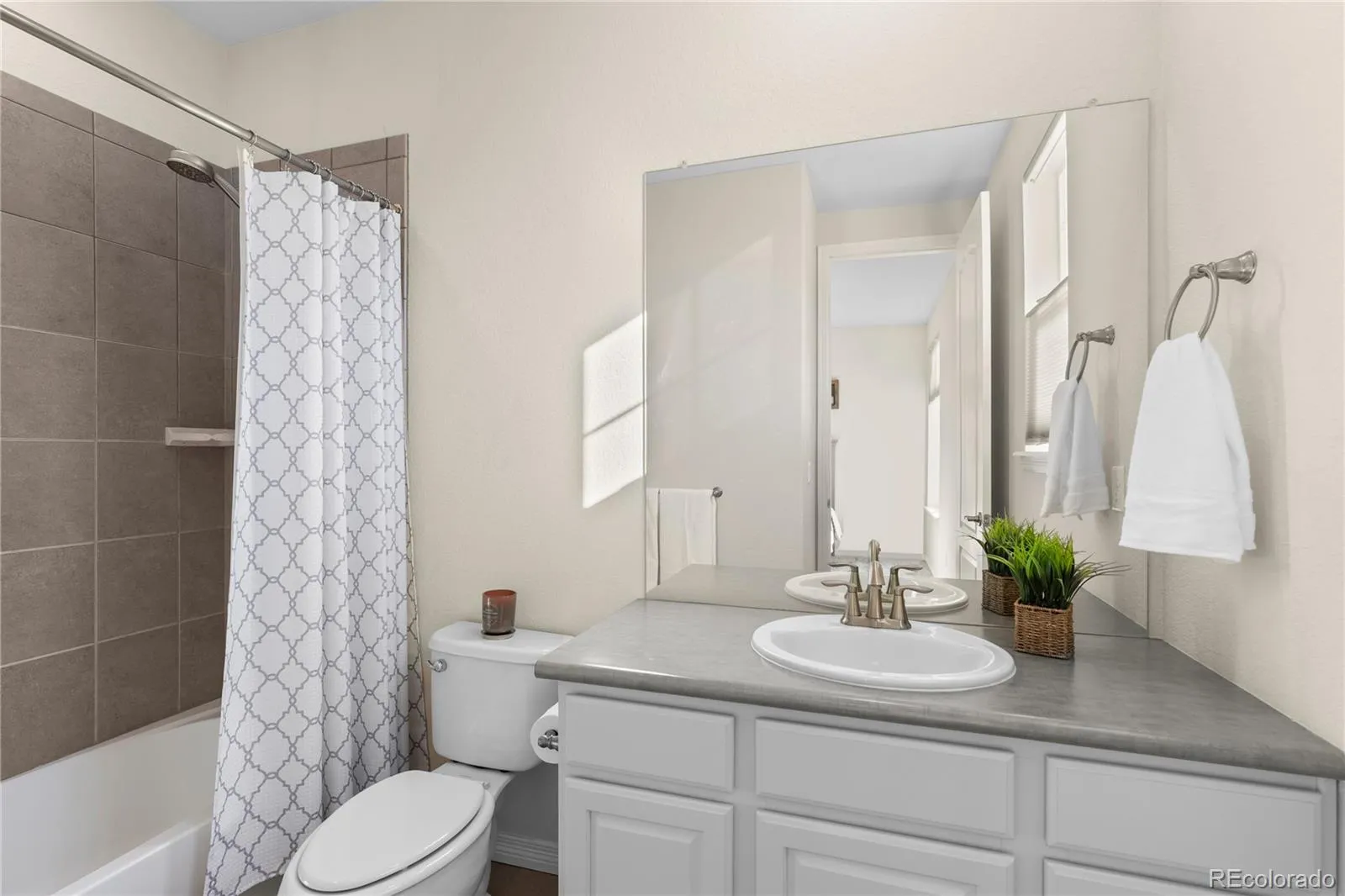 27267 E Jamison Place Aurora CO 80016 MLS #REC3526613 05282026022006 1600 19