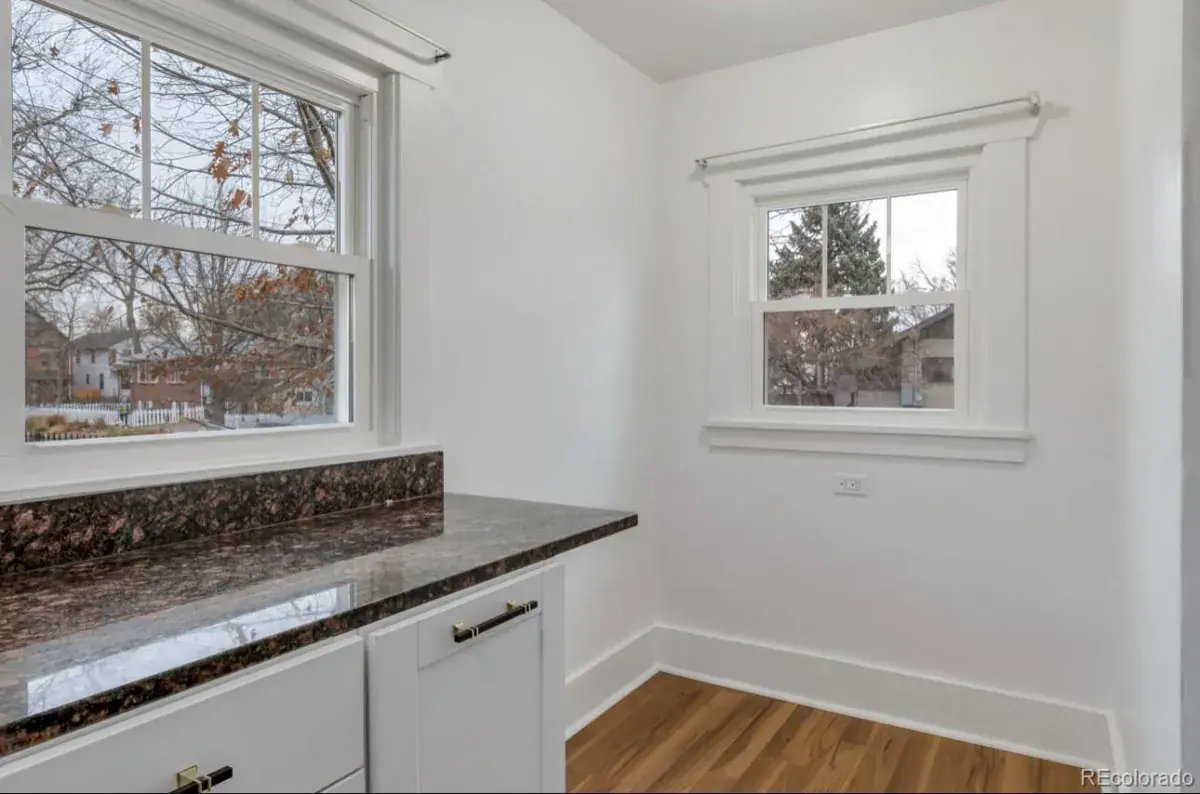 11232025014556 1200 10