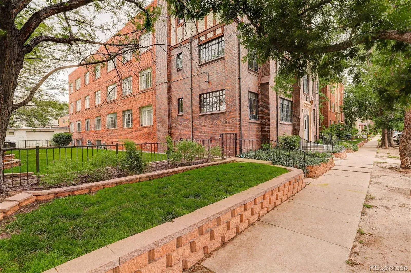 1060 N Washington Street #1A Denver CO 80203 MLS #REC3529852 12062025004815 1600 9
