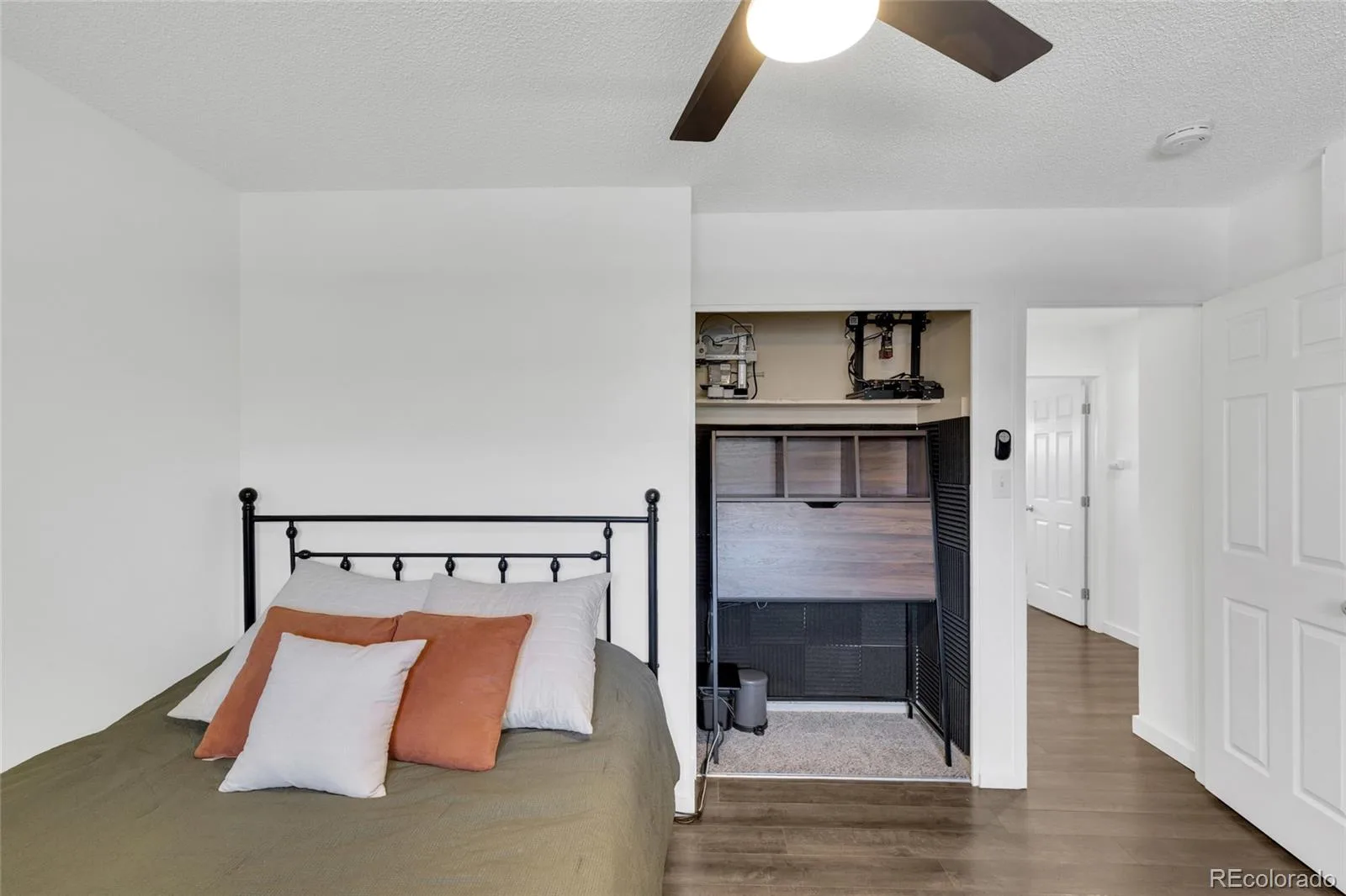 9240 E Lehigh Avenue #4 Denver CO 80237 MLS #REC3532803 06182026232151 1600 31