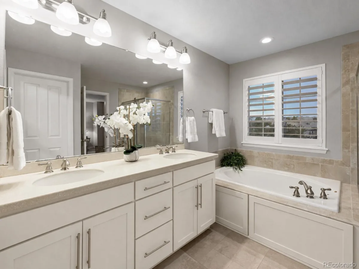 592 Meadowleaf Lane Highlands Ranch CO 80126 | MLS #REC3533603 08062026205025 1200 22