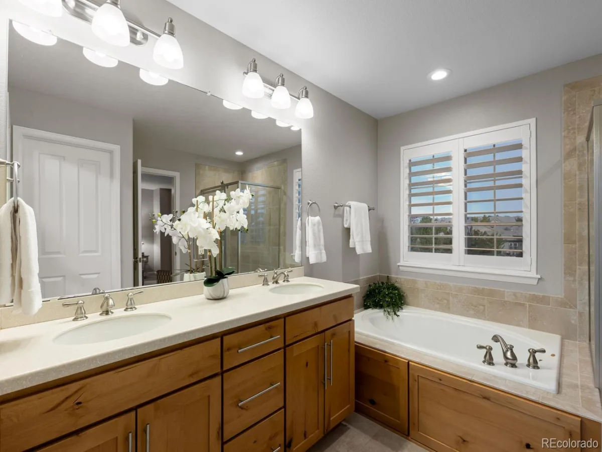 592 Meadowleaf Lane Highlands Ranch CO 80126 | MLS #REC3533603 08062026205025 1200 23