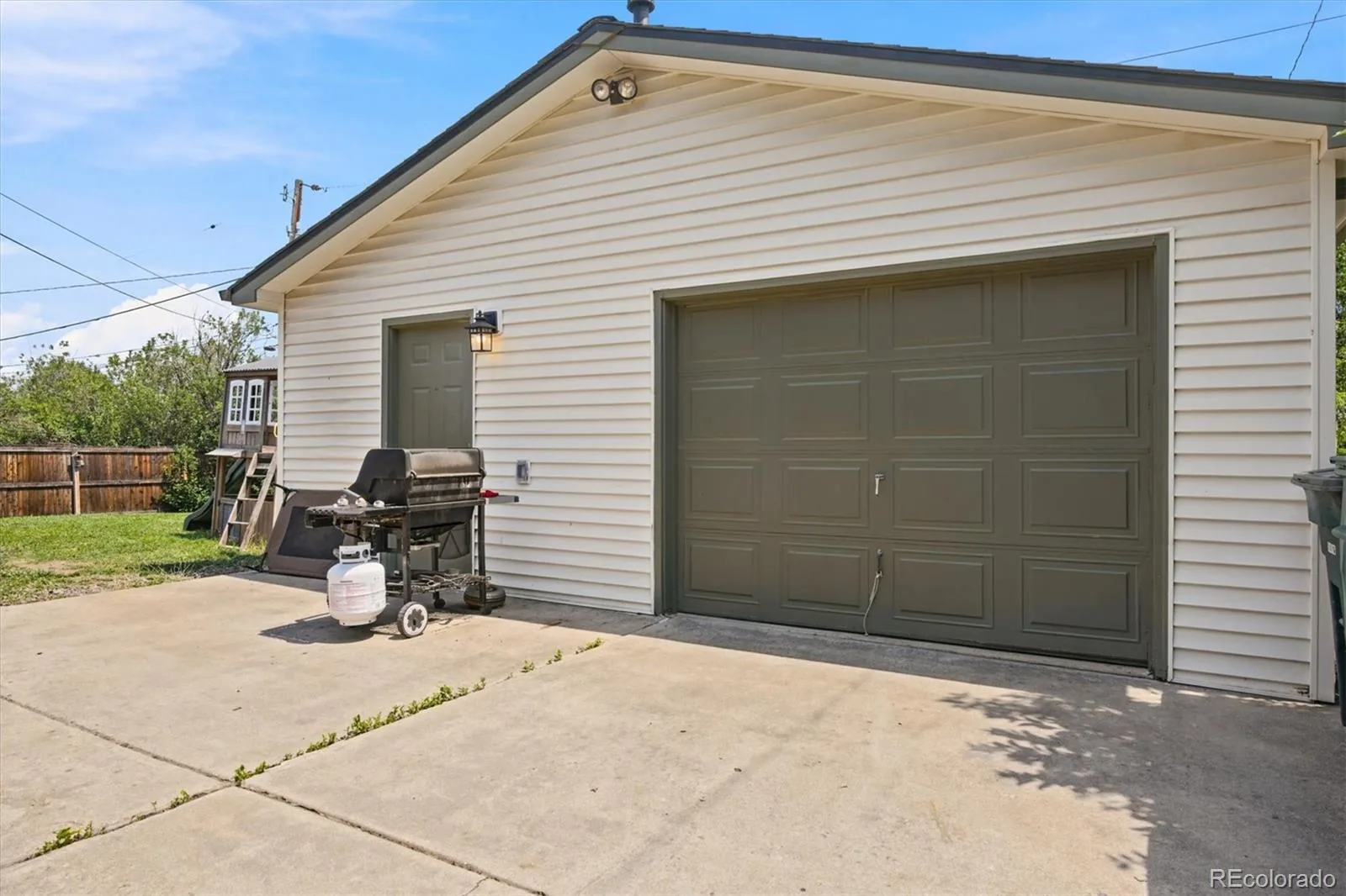 986 E 114th Place Denver CO 80233 | MLS #REC3533775 08222026205831 1600 1