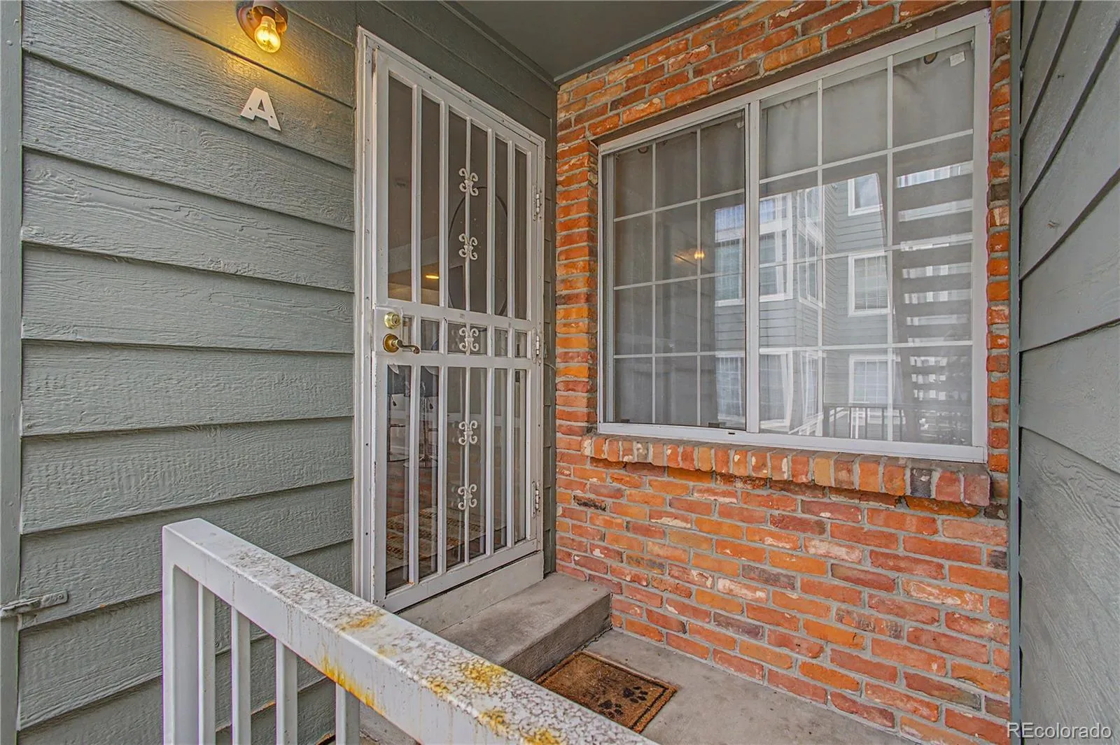868 S Reed Court #A Lakewood CO 80226 MLS #REC3536690 05092026015938 1600 15