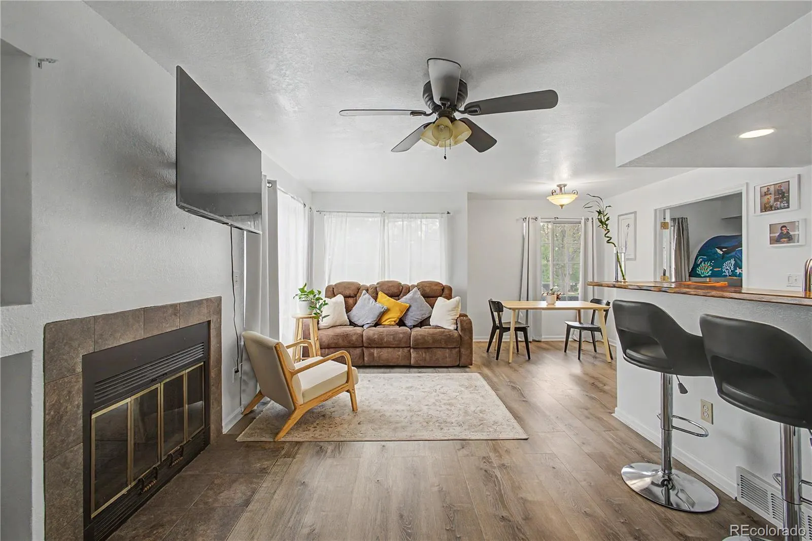 868 S Reed Court #A Lakewood CO 80226 MLS #REC3536690 05092026015938 1600 2