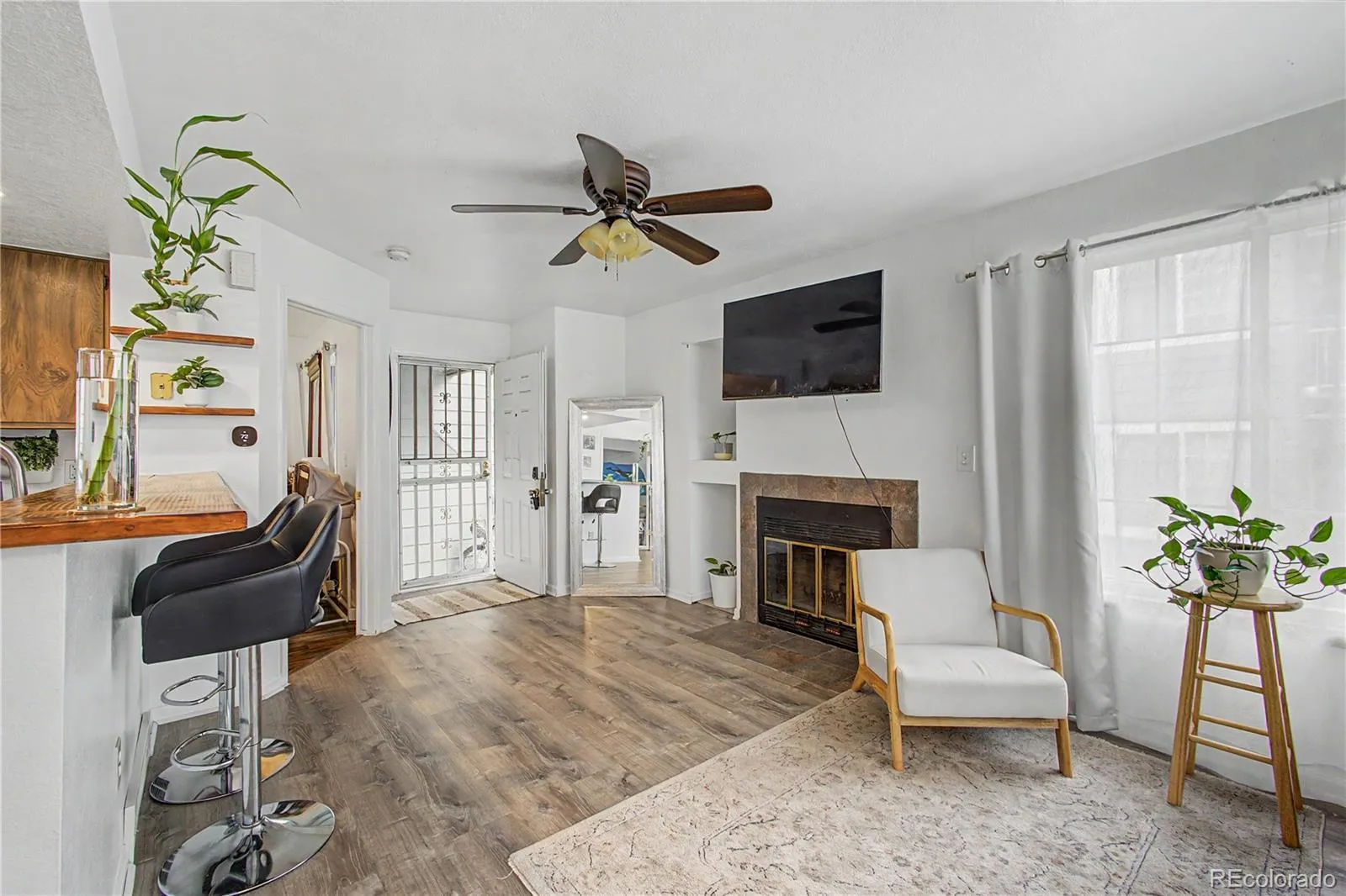 868 S Reed Court #A Lakewood CO 80226 MLS #REC3536690 05092026015938 1600 4