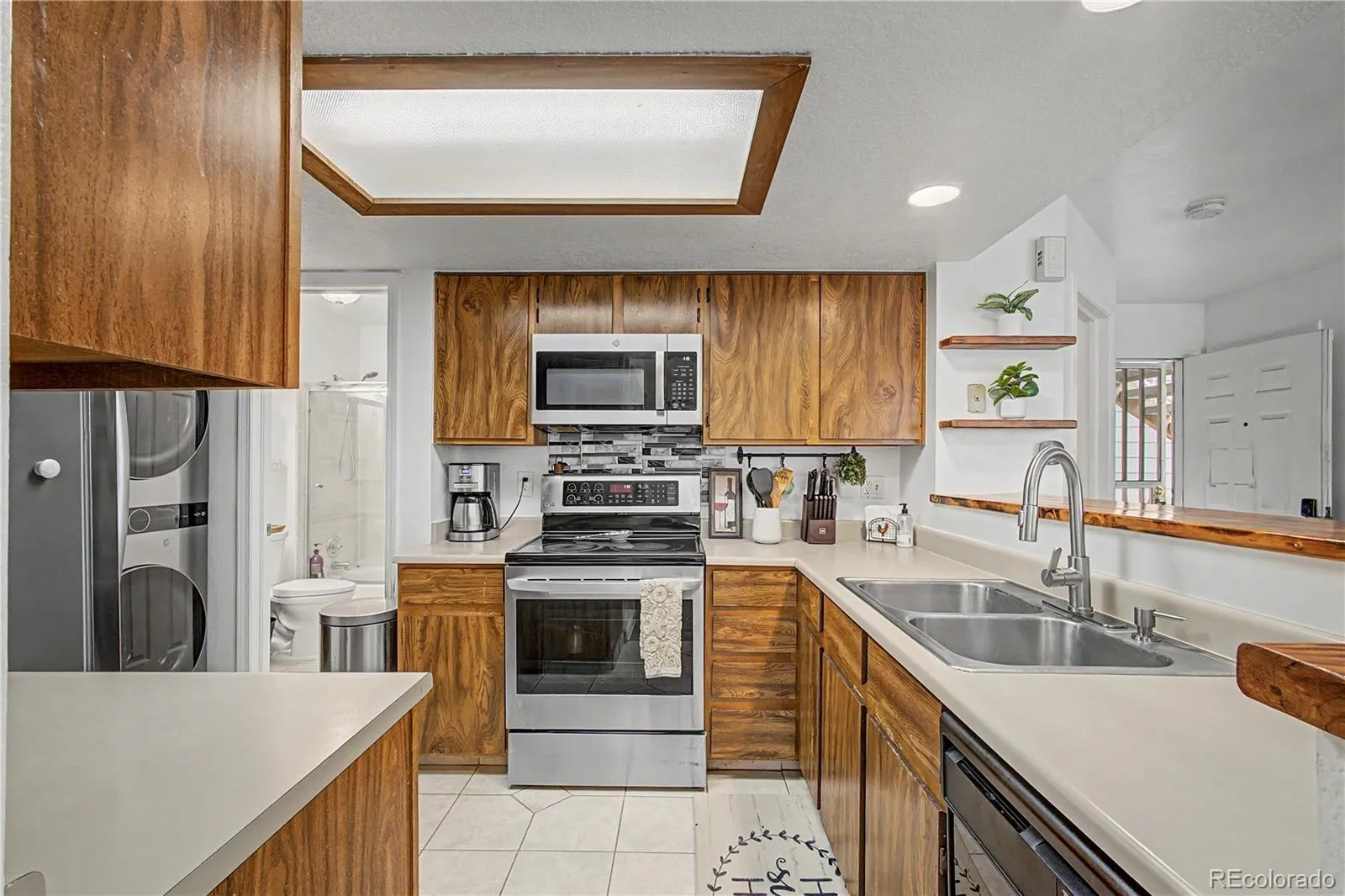 868 S Reed Court #A Lakewood CO 80226 MLS #REC3536690 05092026015938 1600 7