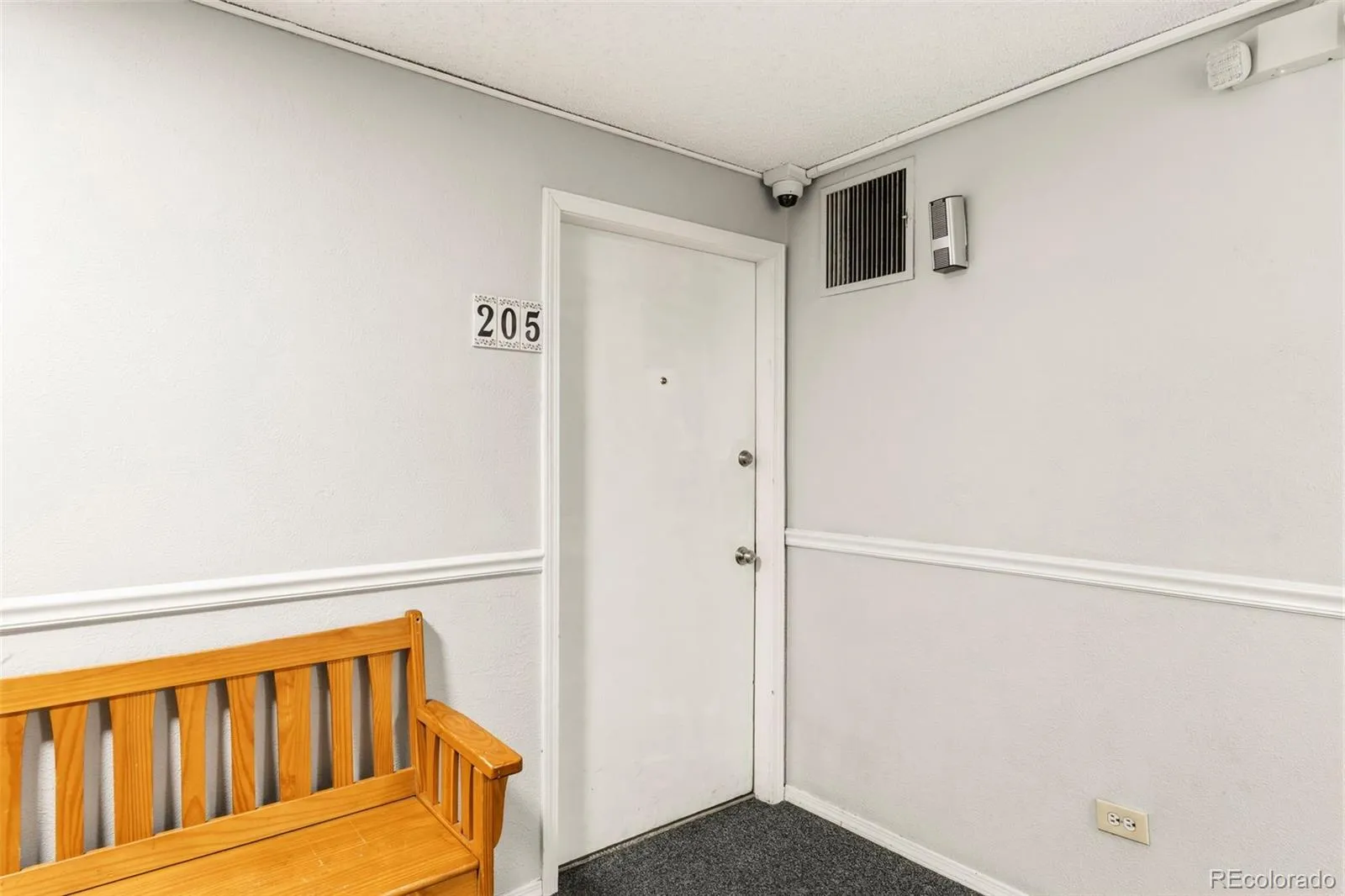 3047 W 47th Avenue #205 Denver CO 80211 | MLS #REC3539689 04072026143350 1600 20
