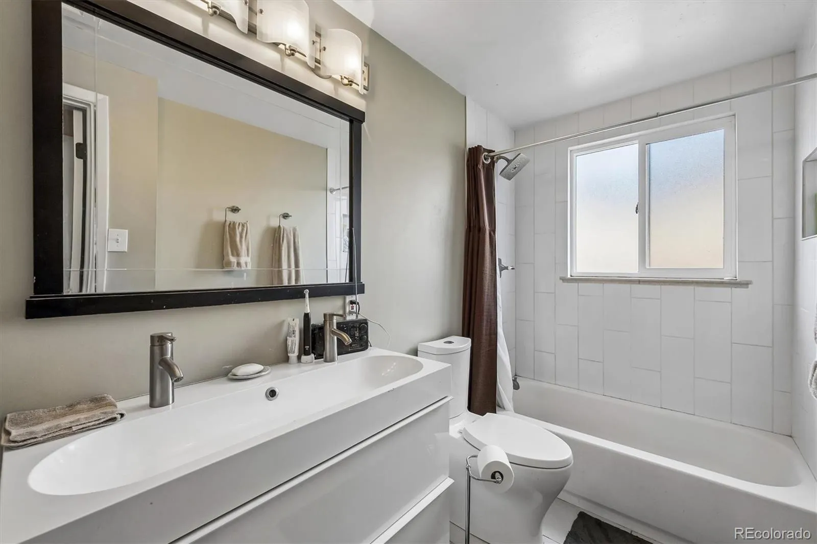 2655-2657 S Logan Street Denver CO 80210 MLS #REC3540261 04142026193558 1600 15