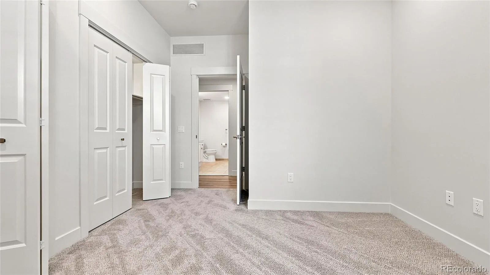 7220 W Bonfils Lane #302 Denver CO 80226 | MLS #REC3541395 08272026163314 1600 15