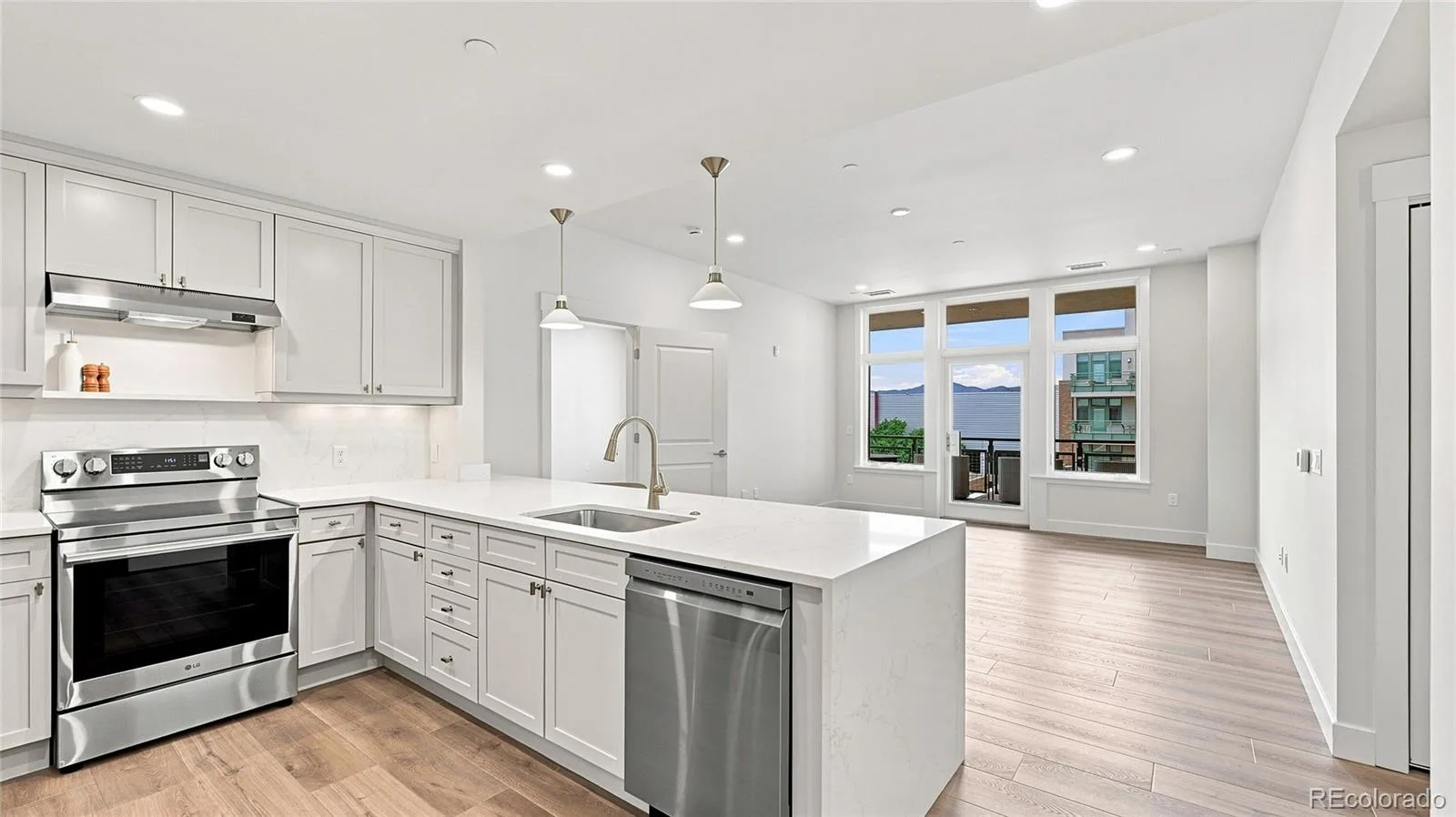 7220 W Bonfils Lane #302 Denver CO 80226 | MLS #REC3541395 08272026163314 1600 3