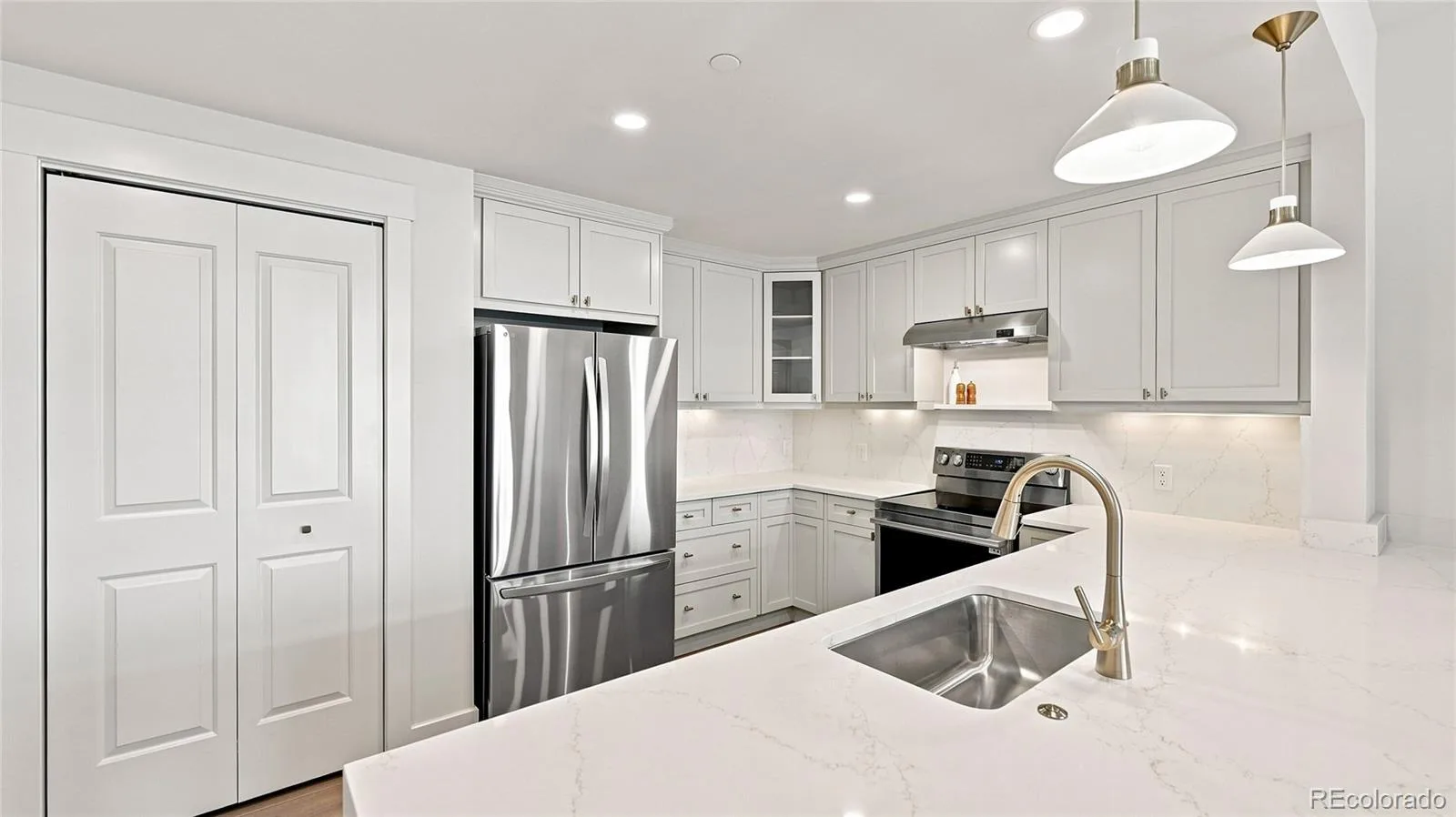 7220 W Bonfils Lane #302 Denver CO 80226 | MLS #REC3541395 08272026163314 1600 4