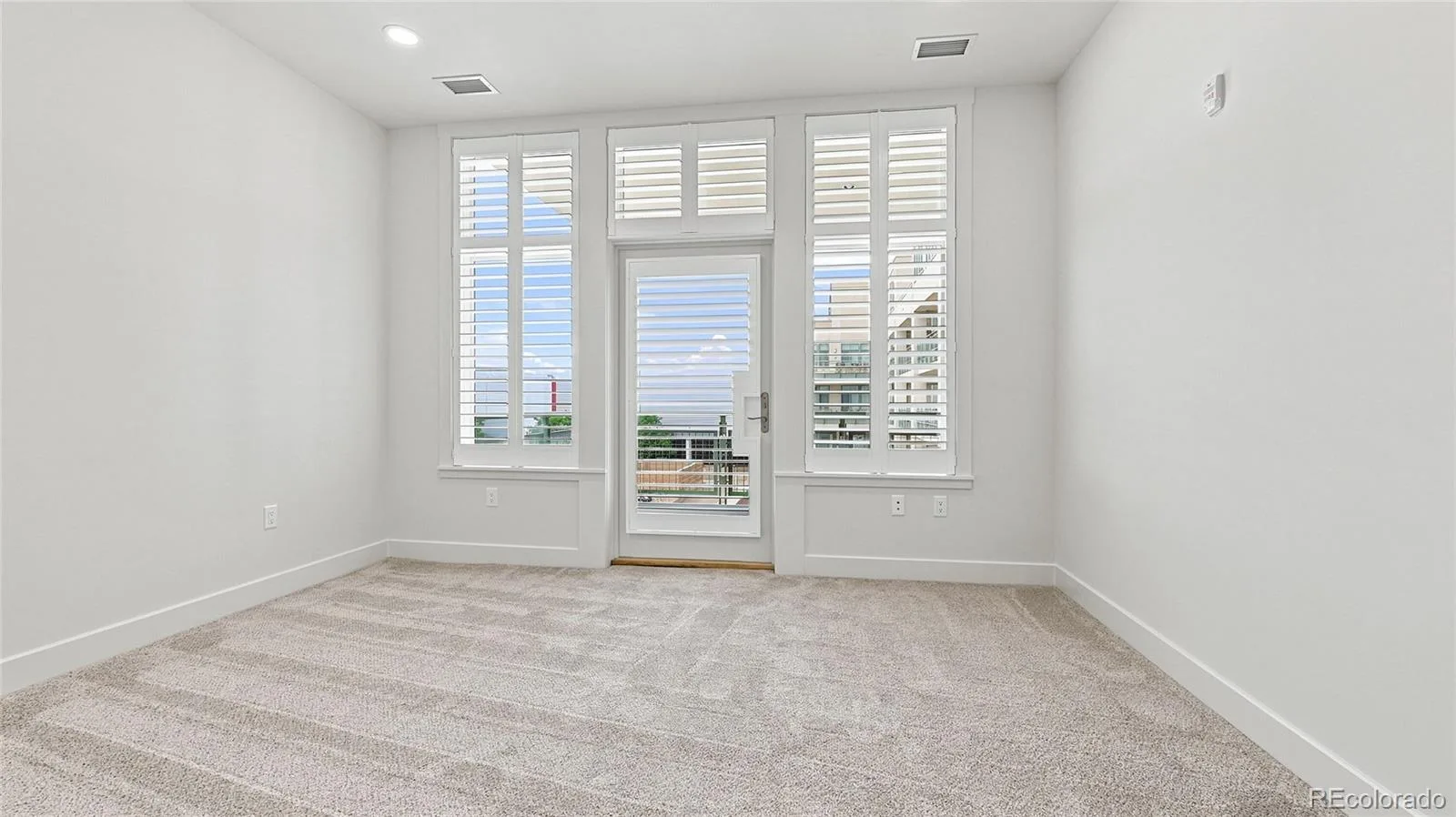 7220 W Bonfils Lane #302 Denver CO 80226 | MLS #REC3541395 08272026163314 1600 8