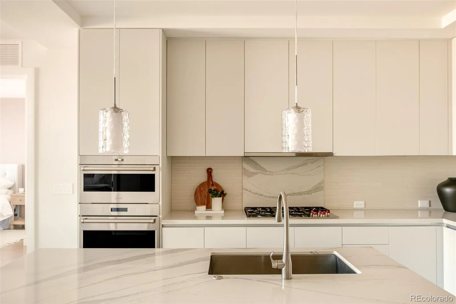 04092026213902 1600 11