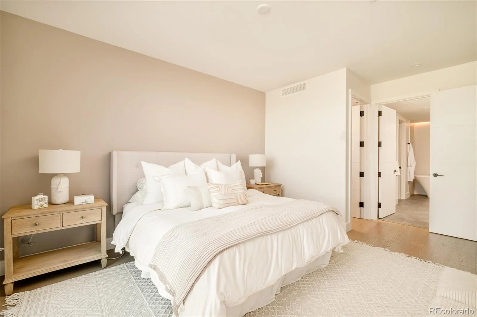 04092026213902 1600 13