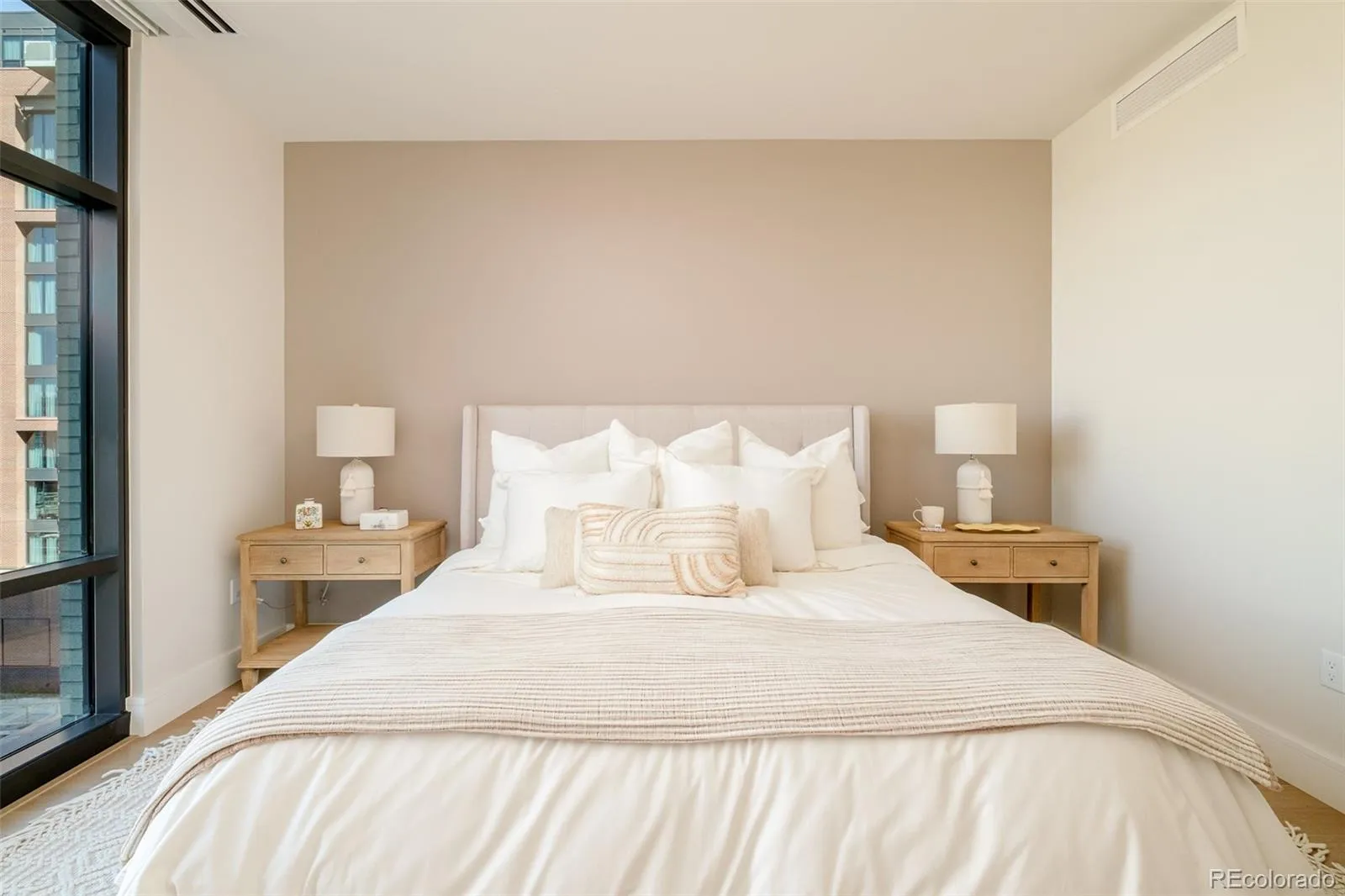 04092026213902 1600 16