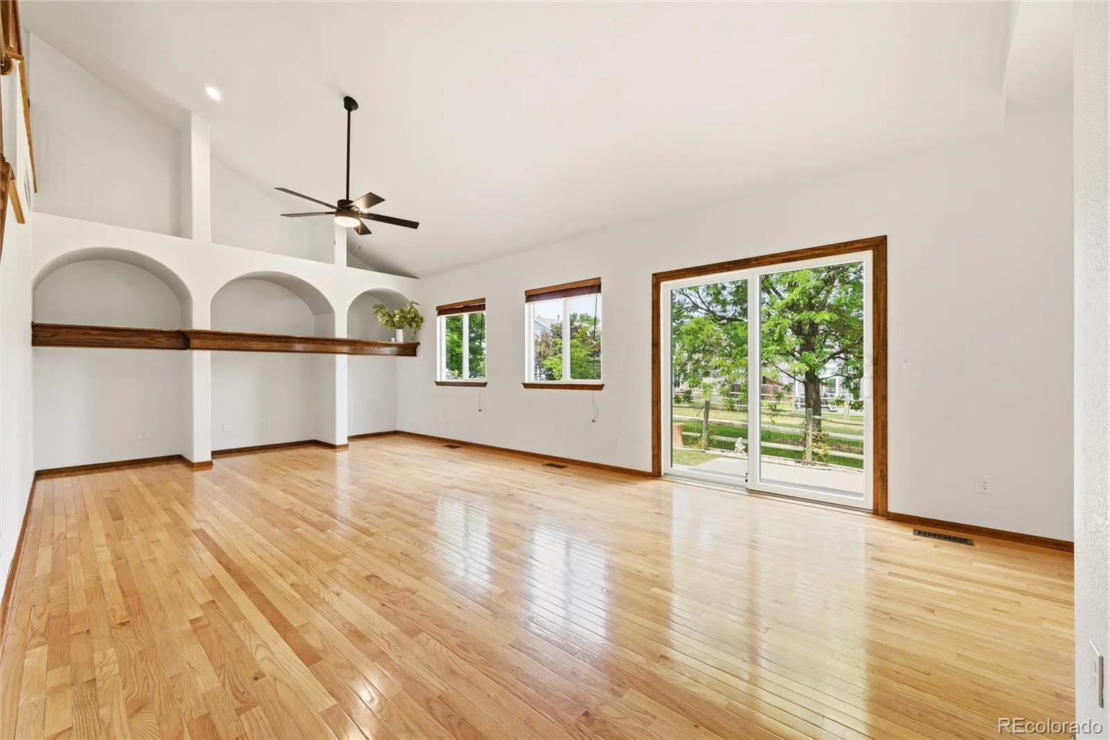 4333 Snowbird Avenue Broomfield CO 80020 MLS #REC3541645 07092026064923 1600 14