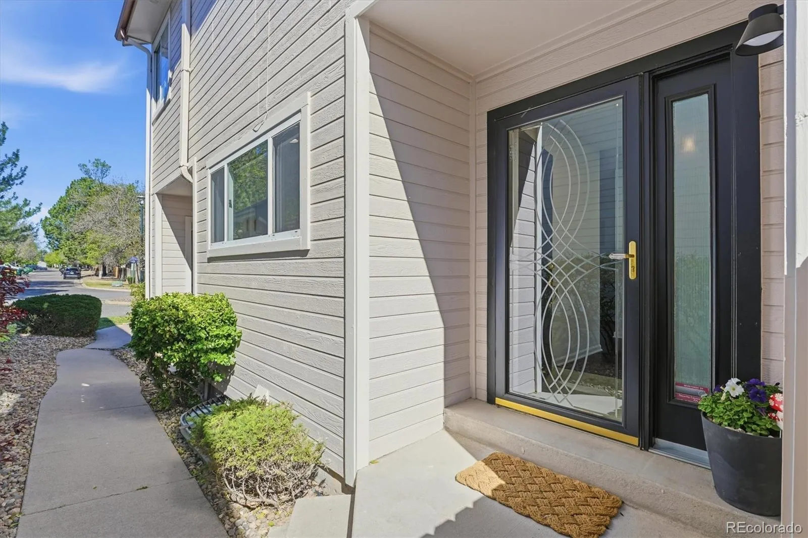 2258 S Nome Court Aurora CO 80014 MLS #REC3542152 04292026191049 1600 2