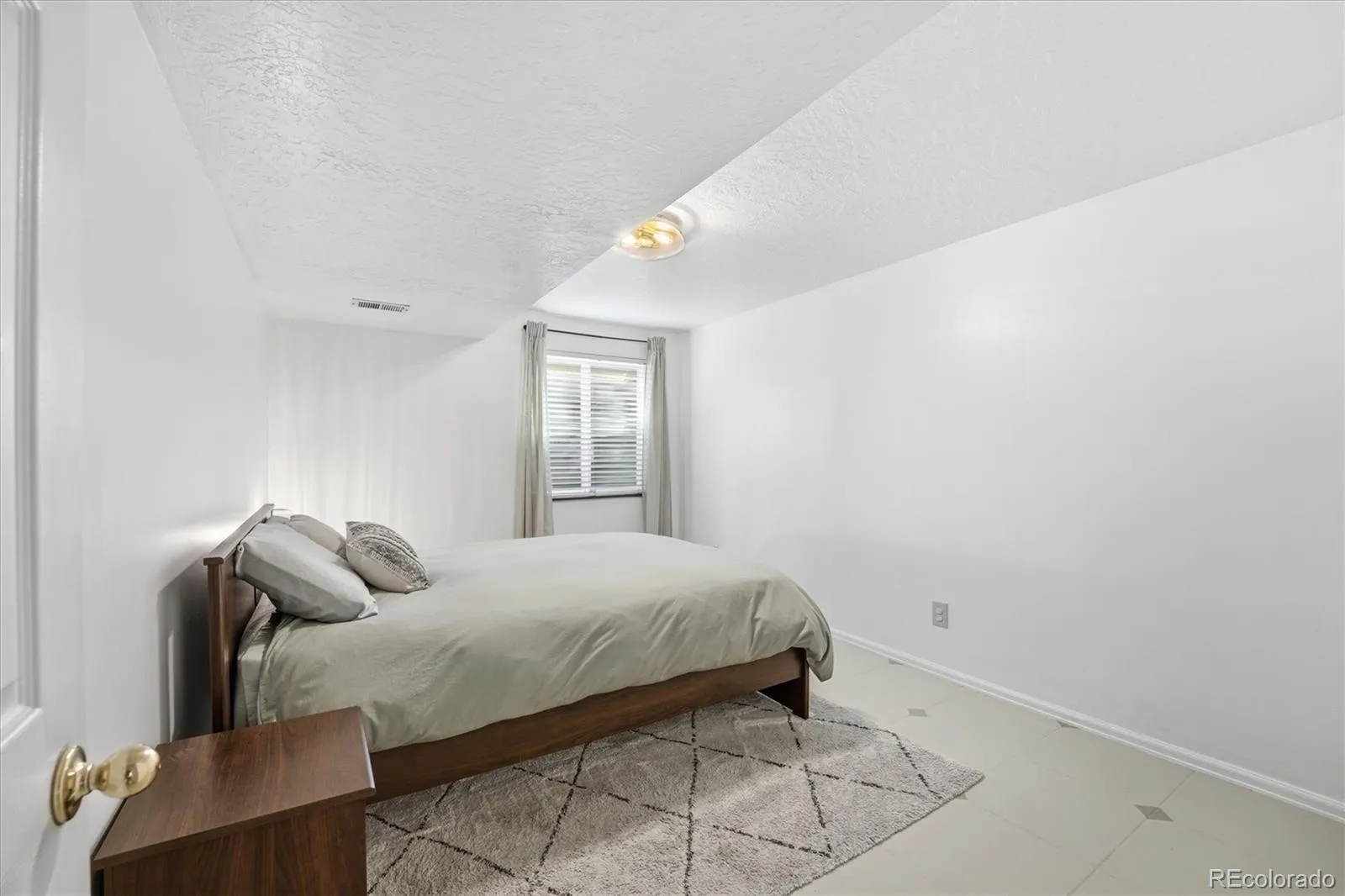 2258 S Nome Court Aurora CO 80014 MLS #REC3542152 04292026191049 1600 28